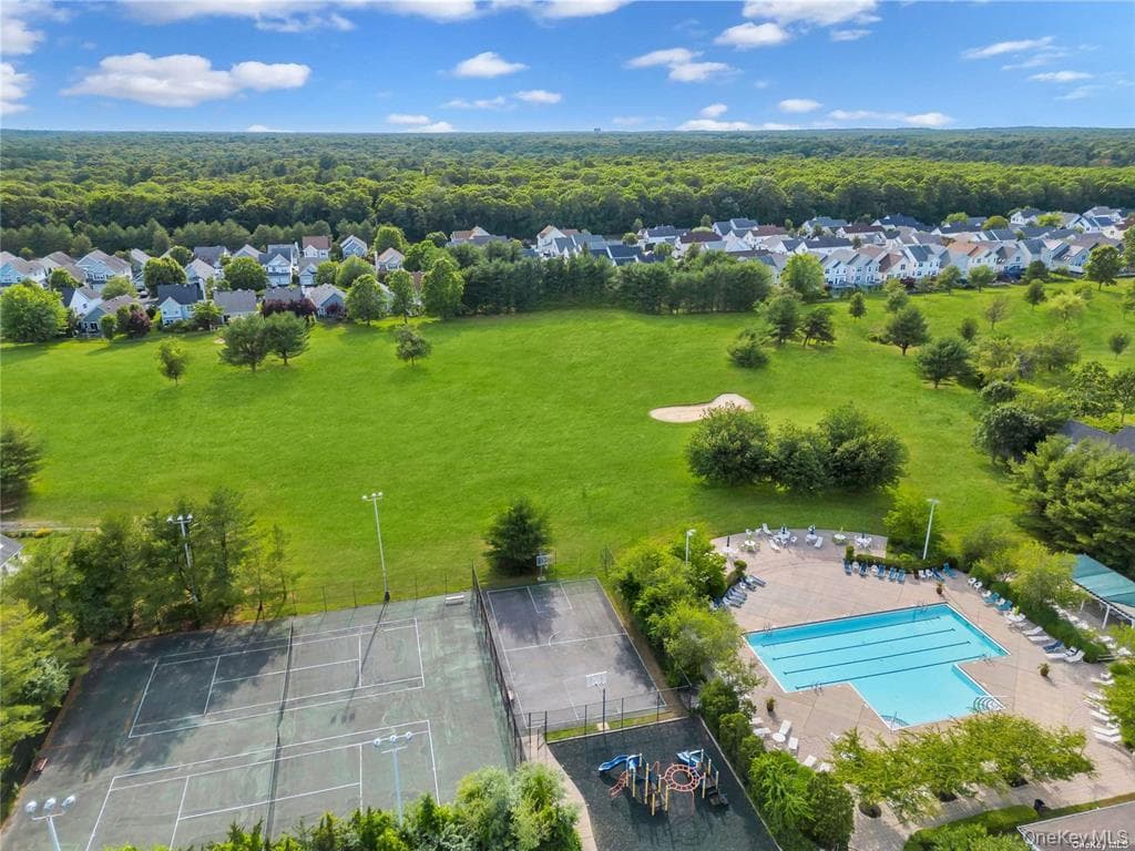 717 Spring Lake Drive thumbnail 13