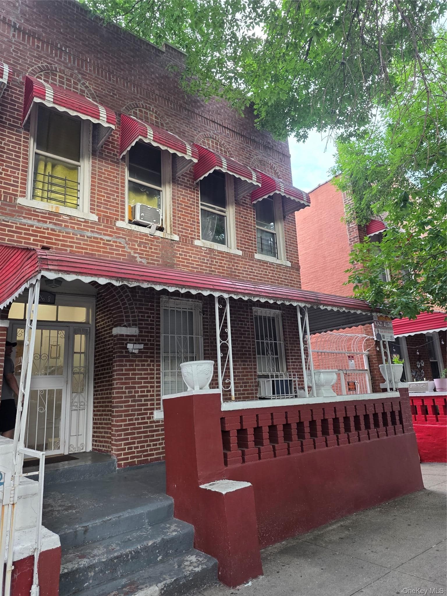 1268 Croes Avenue Unit: multifamily home photo 1