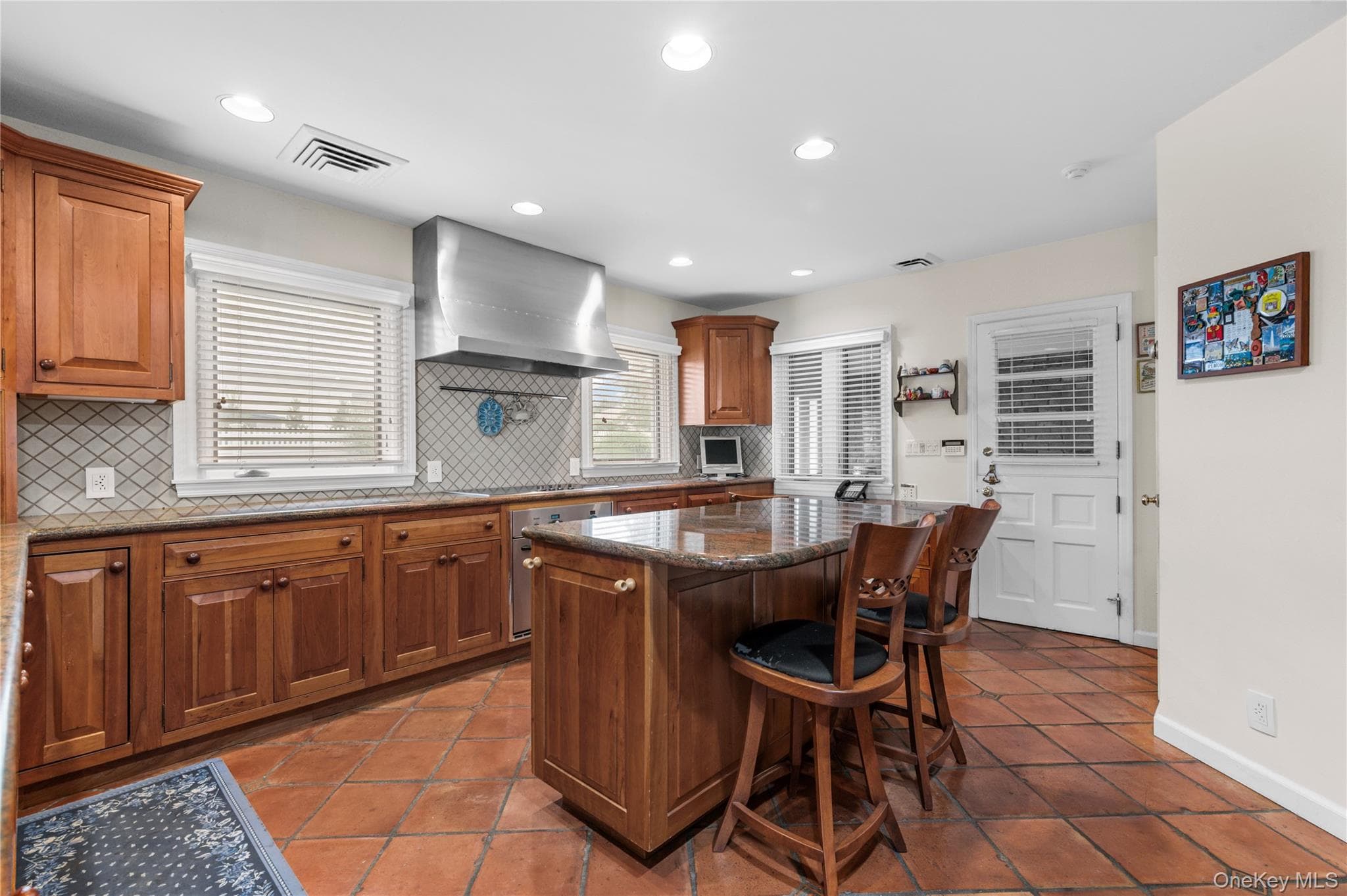 32 Westland Drive thumbnail 24