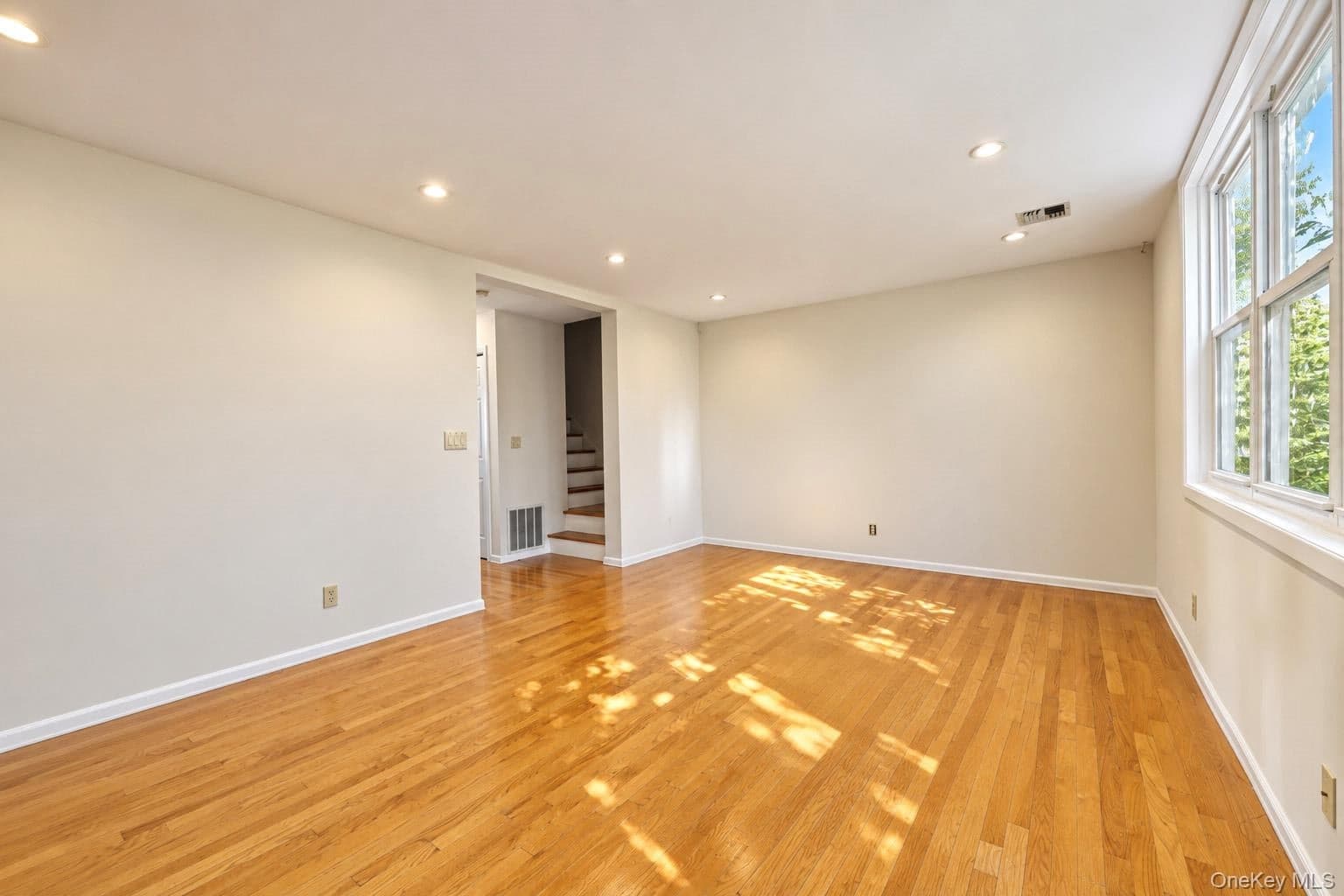 207 Sunset Boulevard Unit: 9207B thumbnail 4