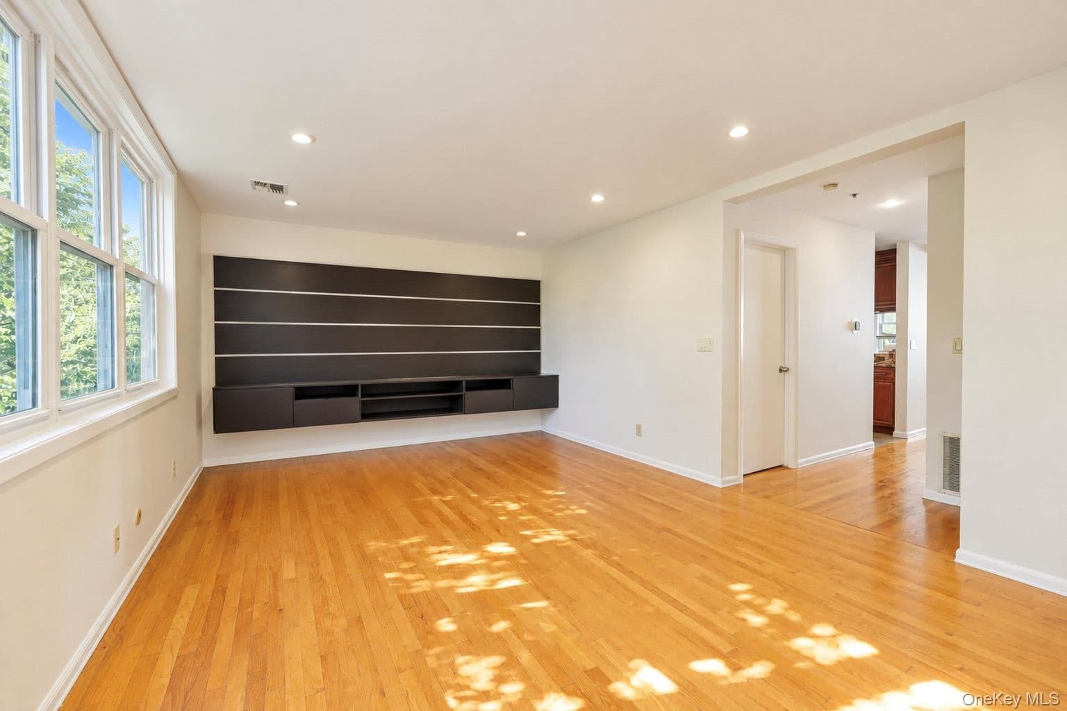207 Sunset Boulevard Unit: 9207B thumbnail 5