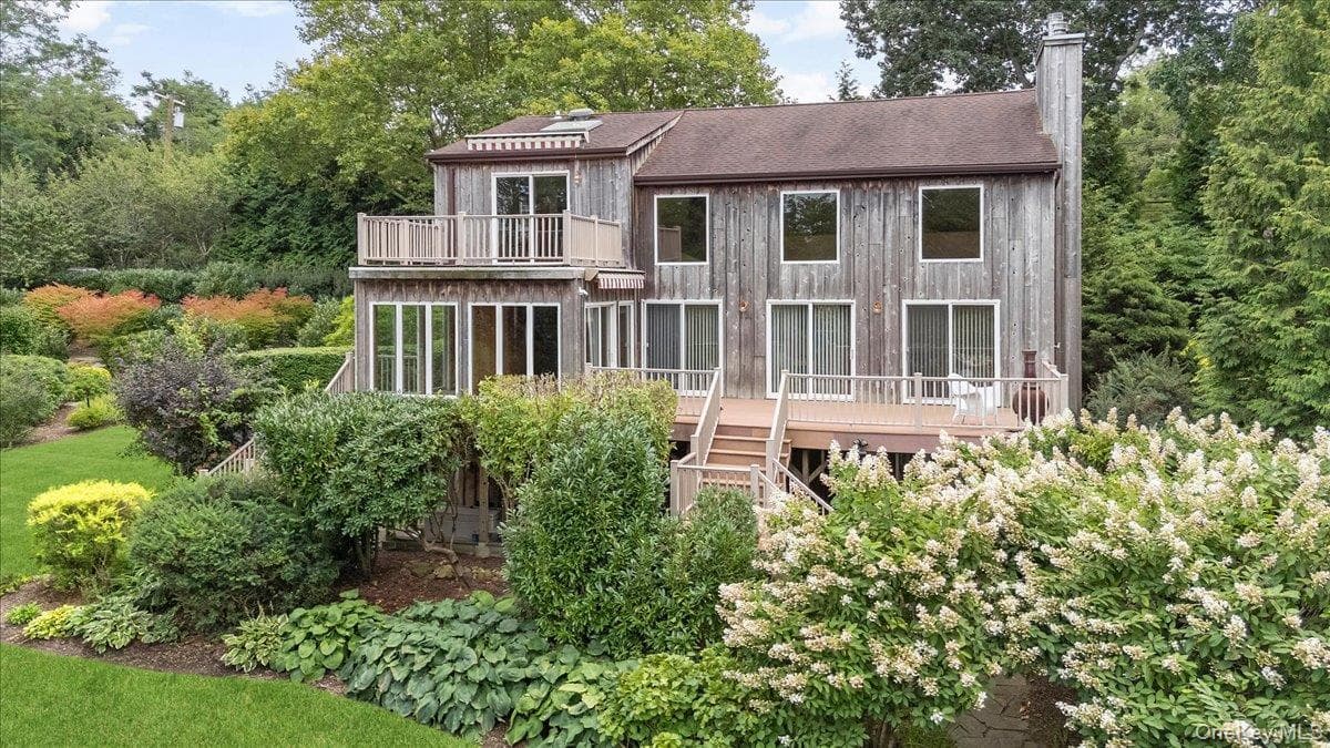 2785 Noyack Road, Sag Harbor