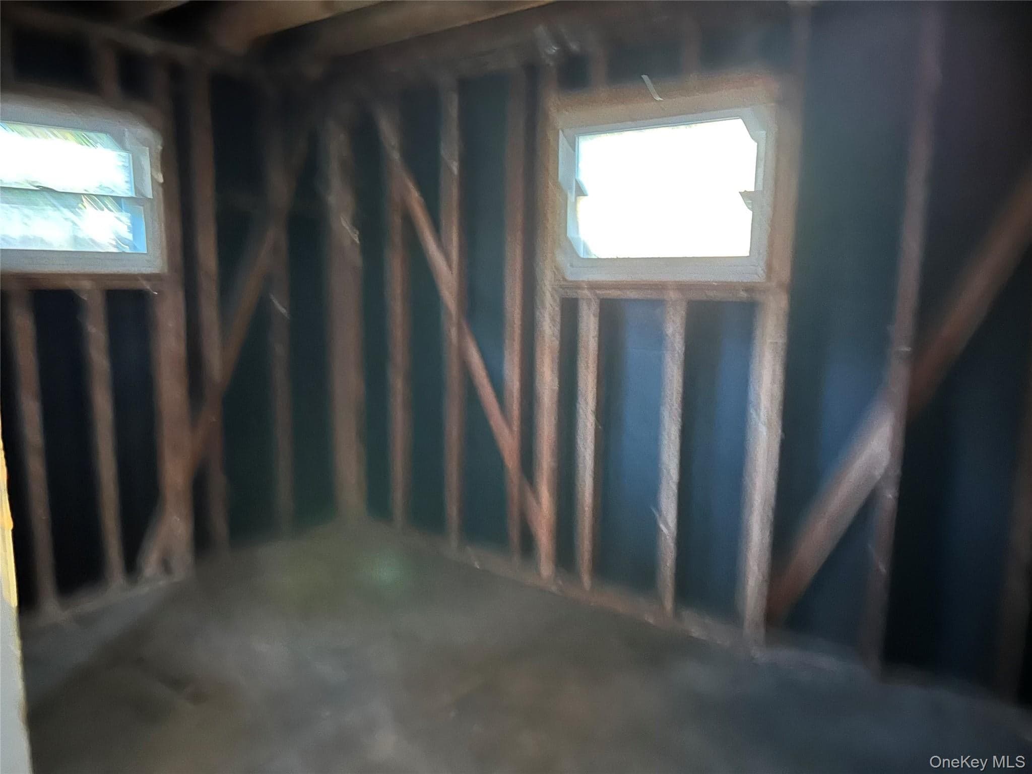 1056 Bay Shore AVE thumbnail 12