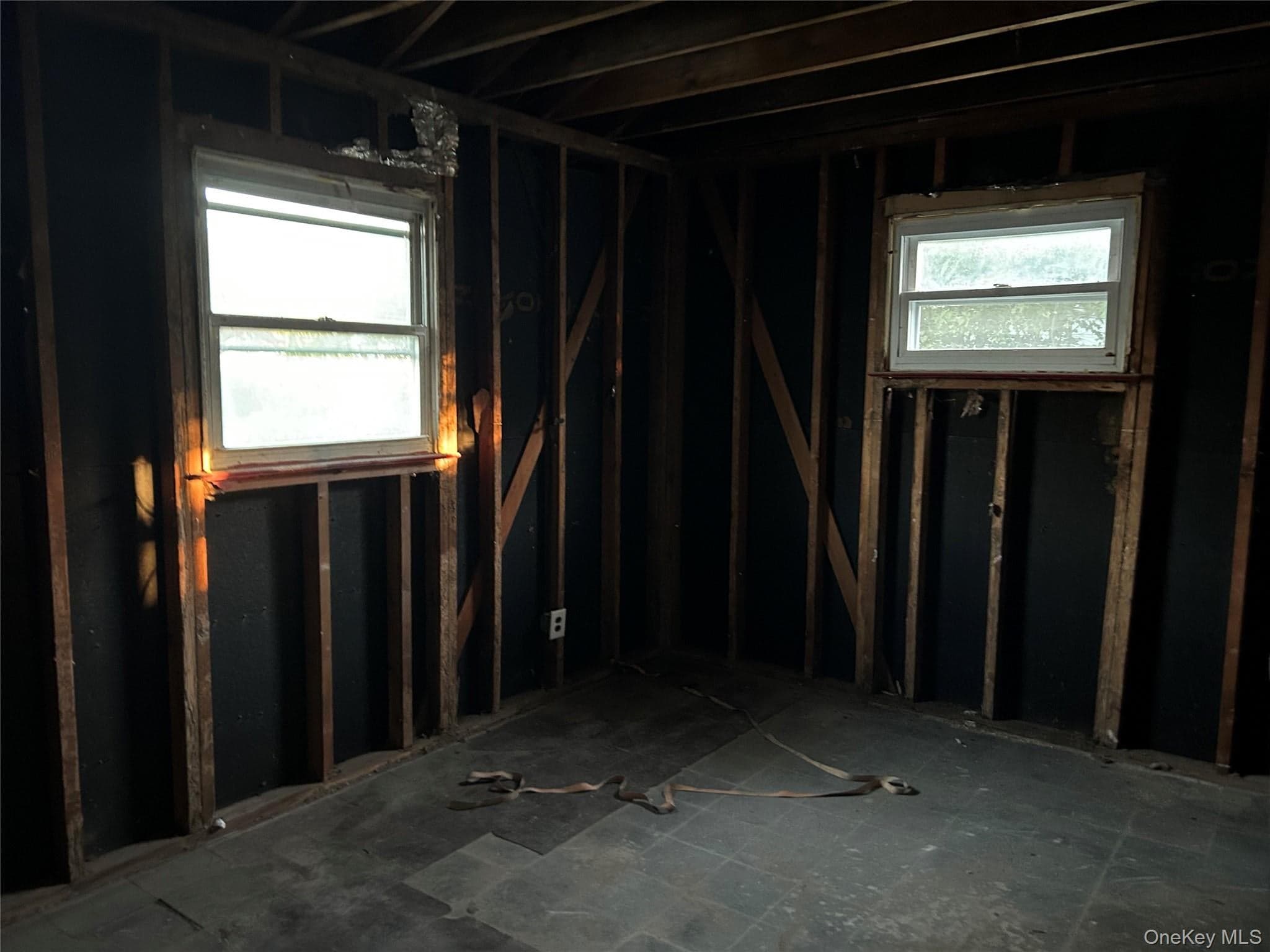 1056 Bay Shore AVE thumbnail 19
