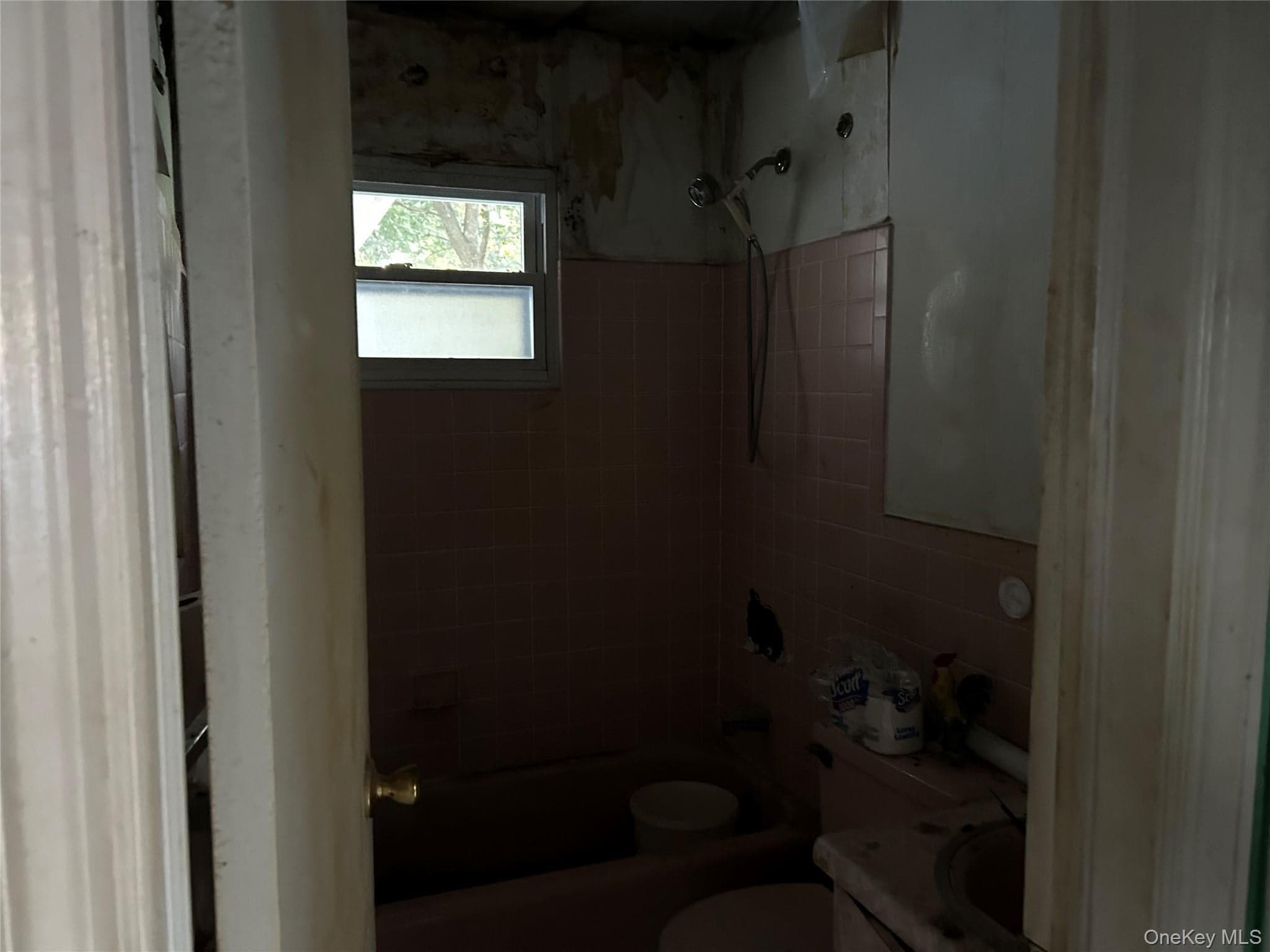 1056 Bay Shore AVE thumbnail 15