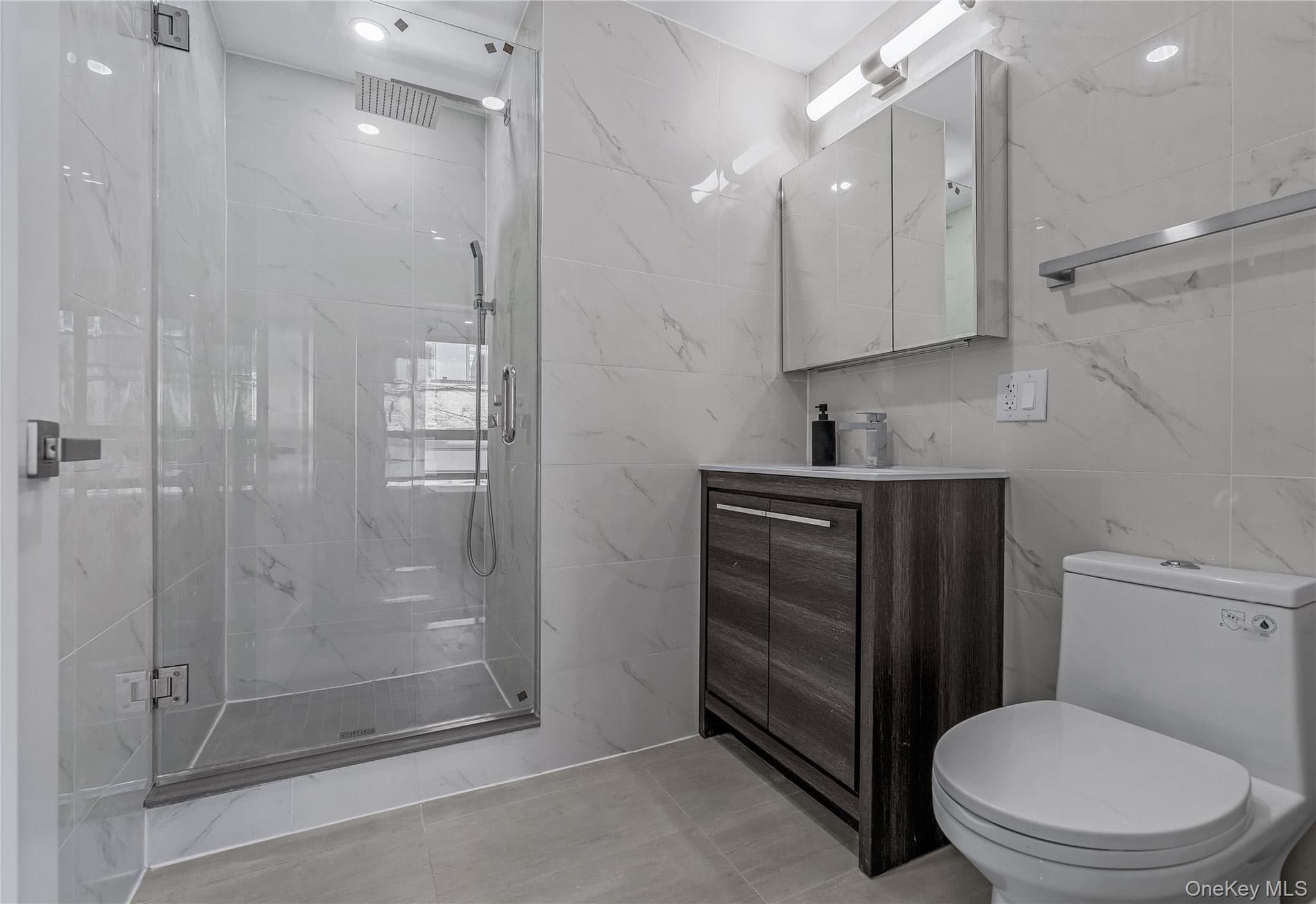 43-30 52nd Street Unit: 2B thumbnail 5