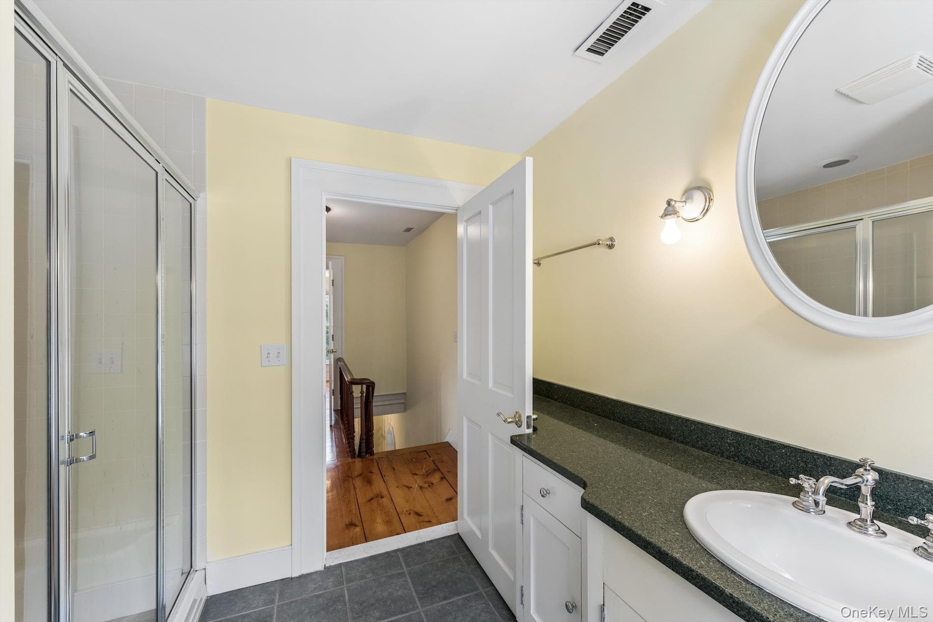 25105 Main Road thumbnail 18
