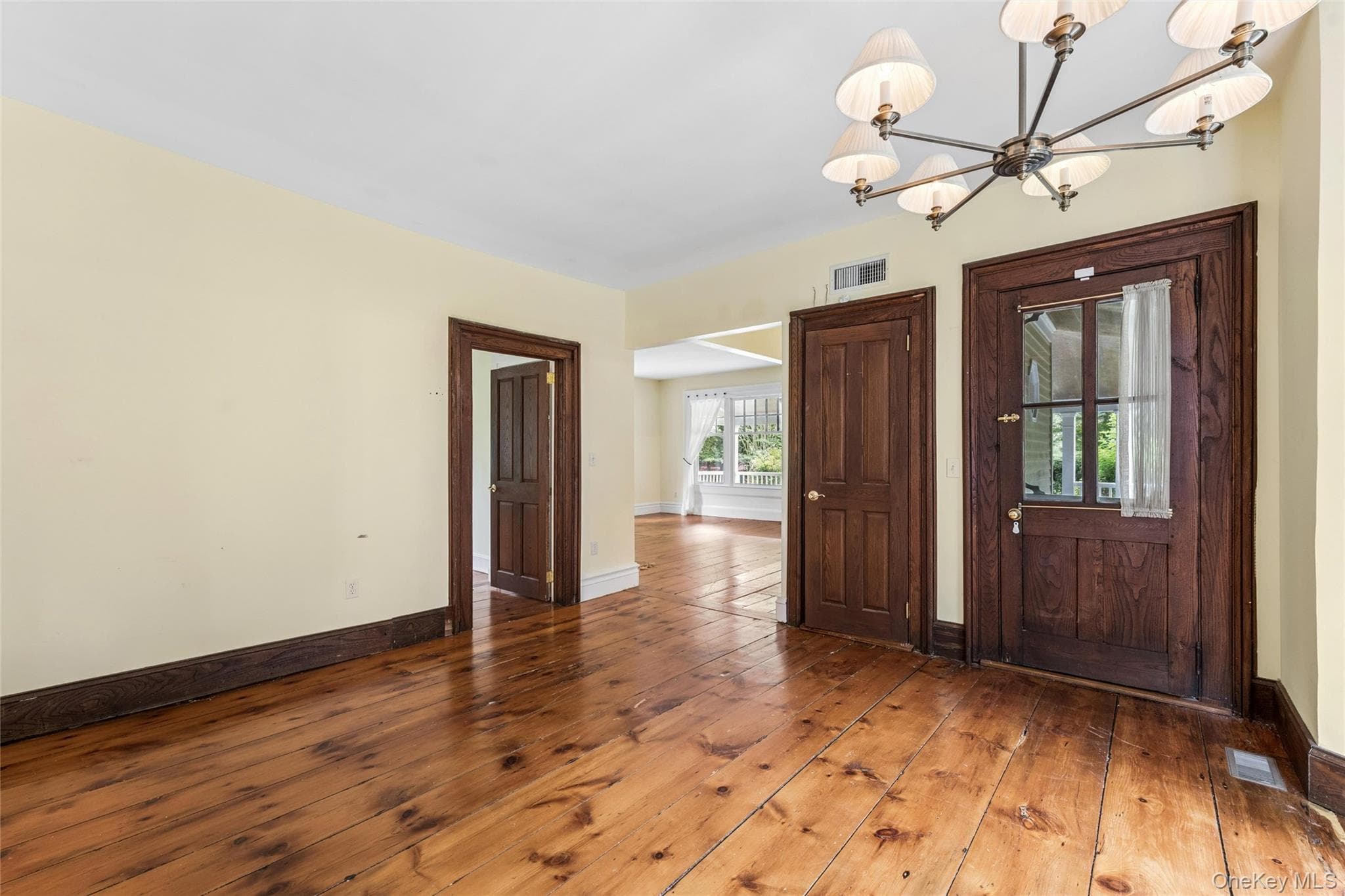 25105 Main Road thumbnail 9