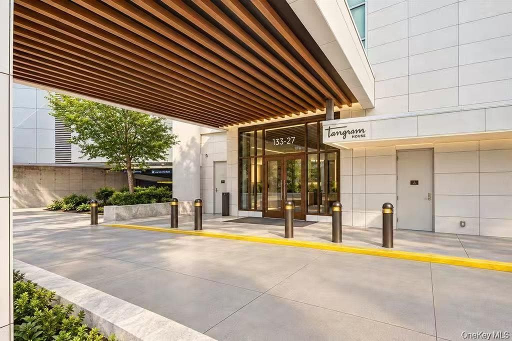 133-27 39th Avenue Unit: 10S, Flushing