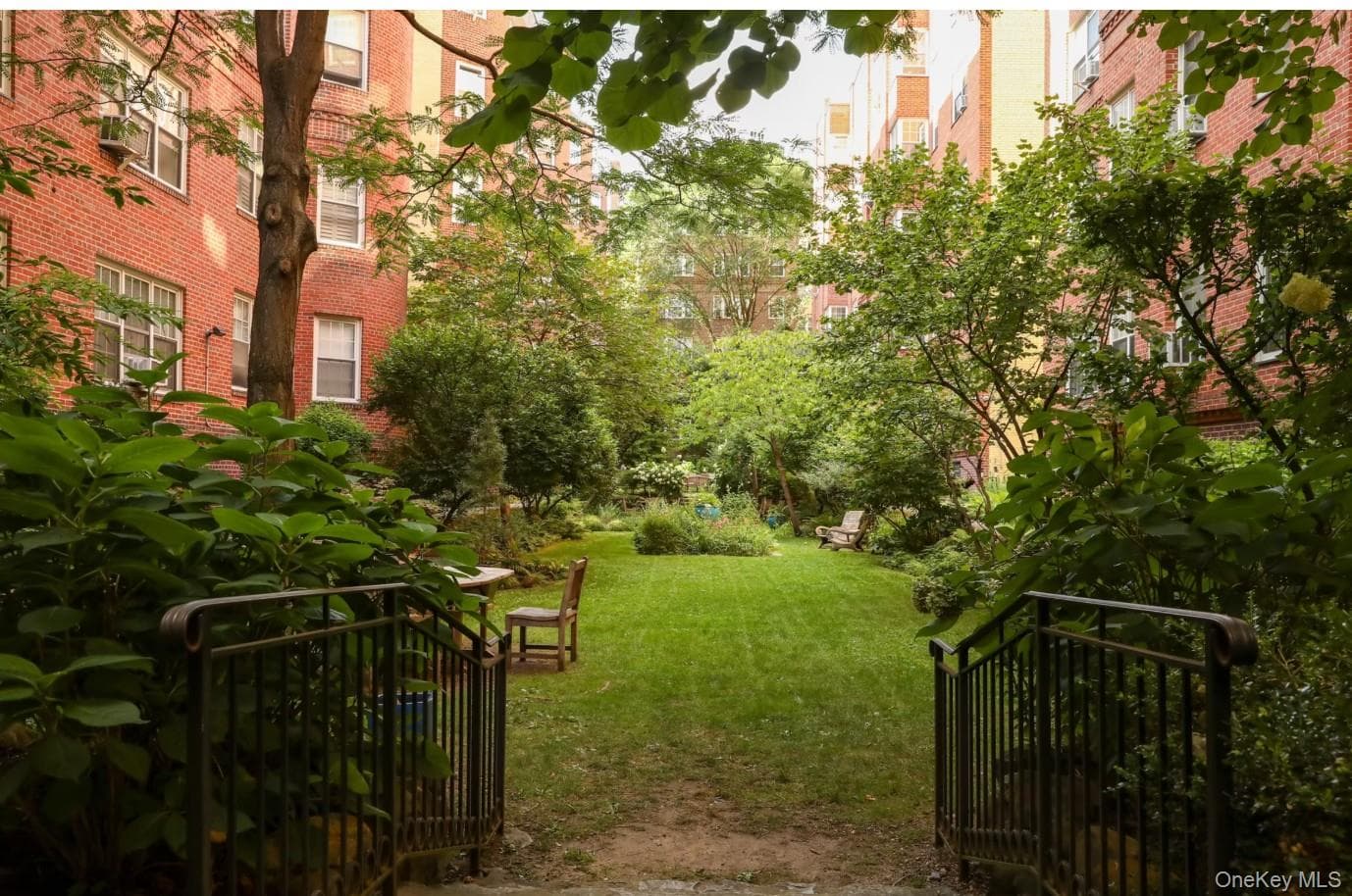 3525 77th Street Unit: B19 thumbnail 15