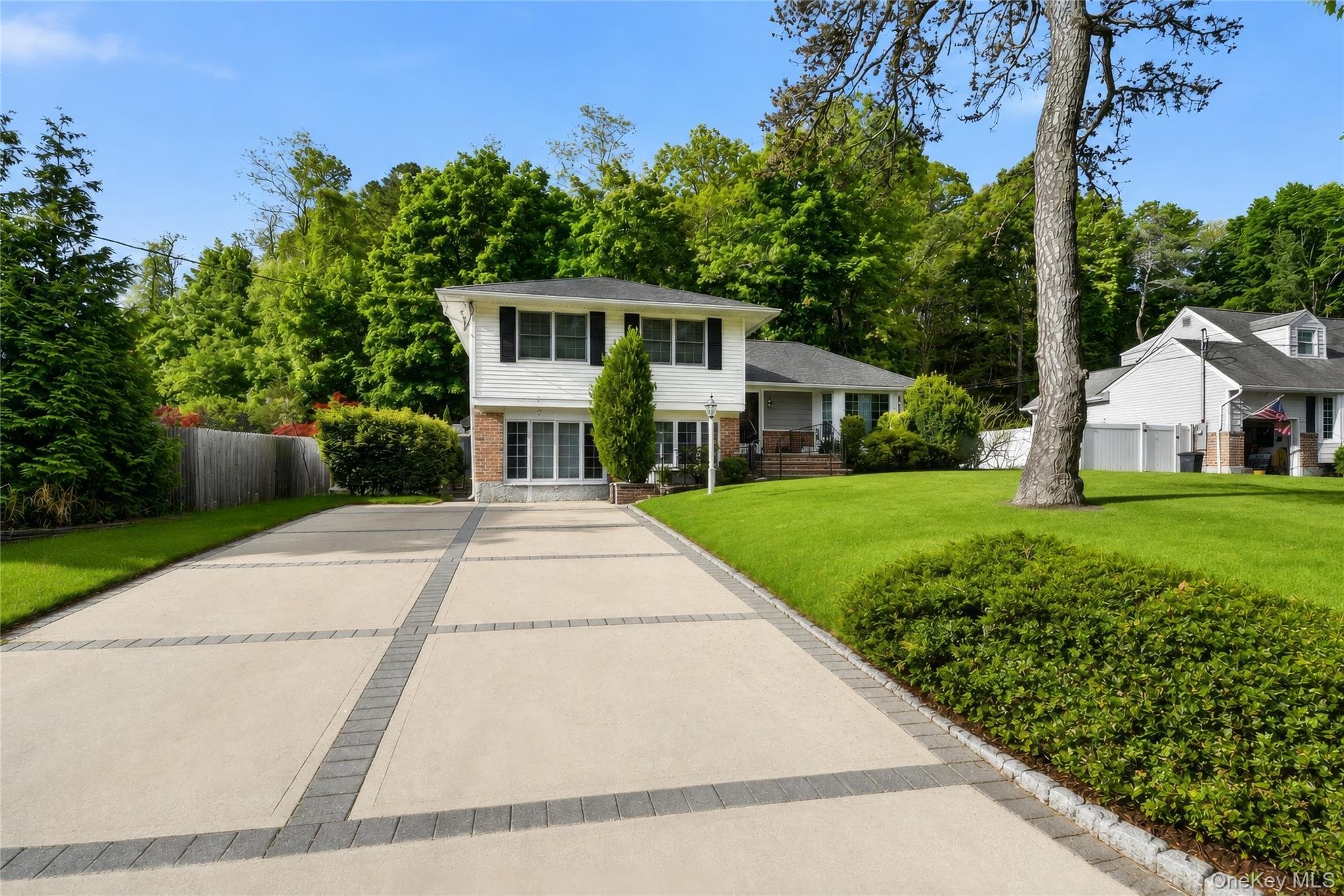 74 Cornell Drive thumbnail 2