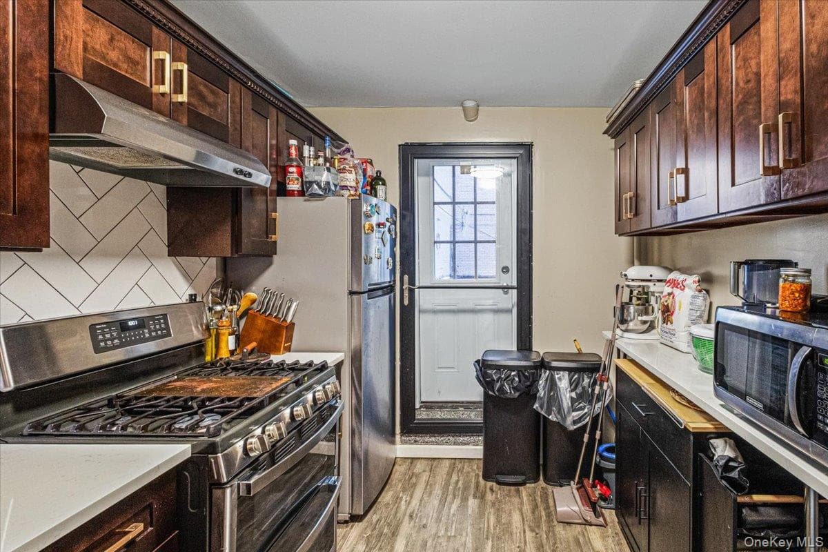305 Rogers Avenue Unit: 1 thumbnail 13