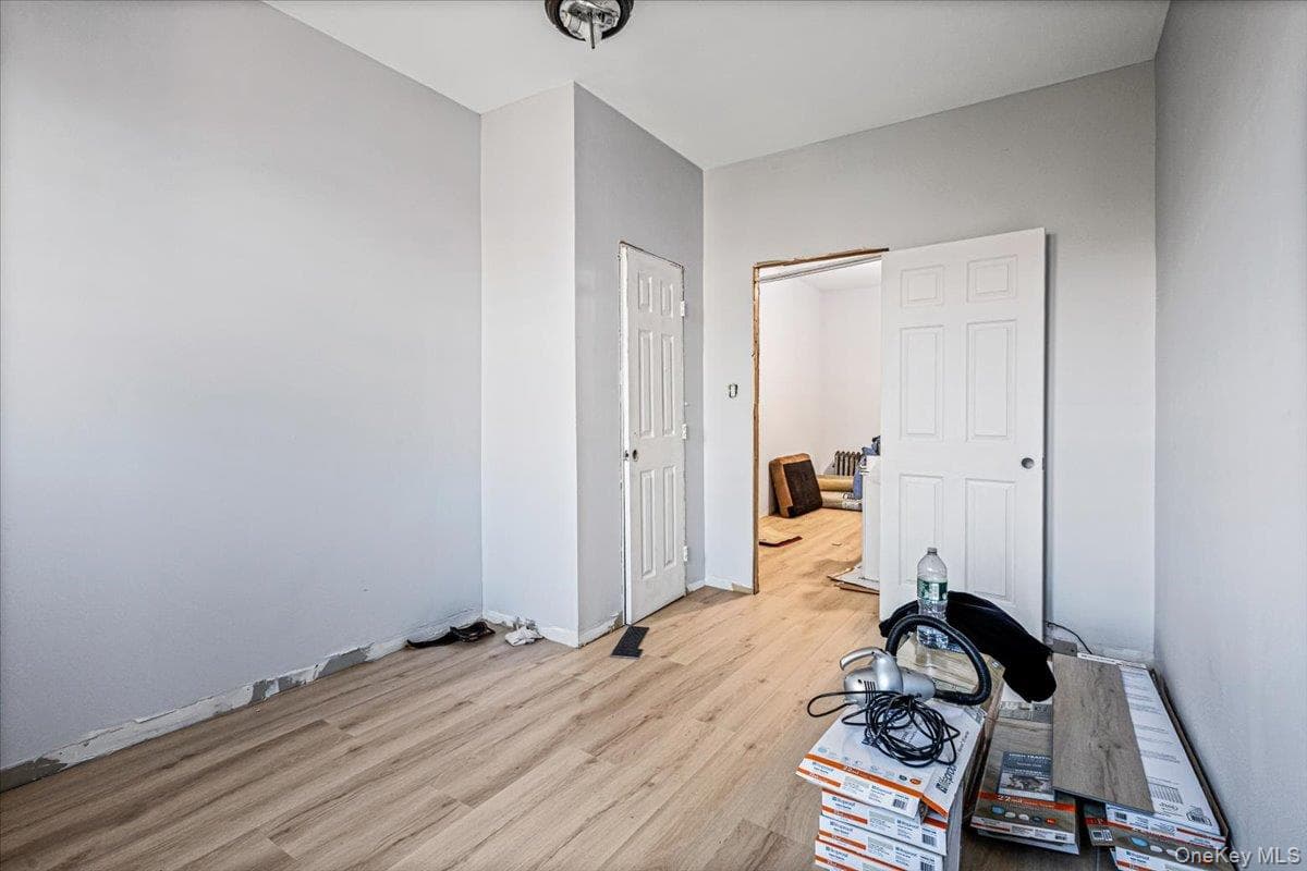 305 Rogers Avenue Unit: 1 thumbnail 24