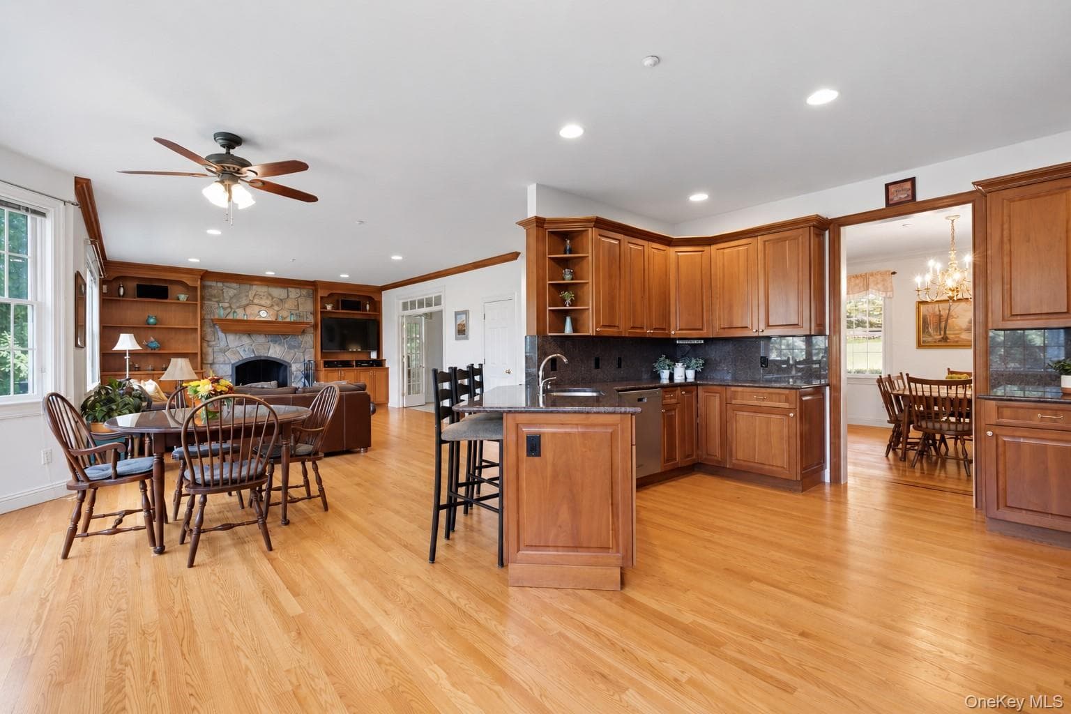115 Pinesbridge Road thumbnail 9