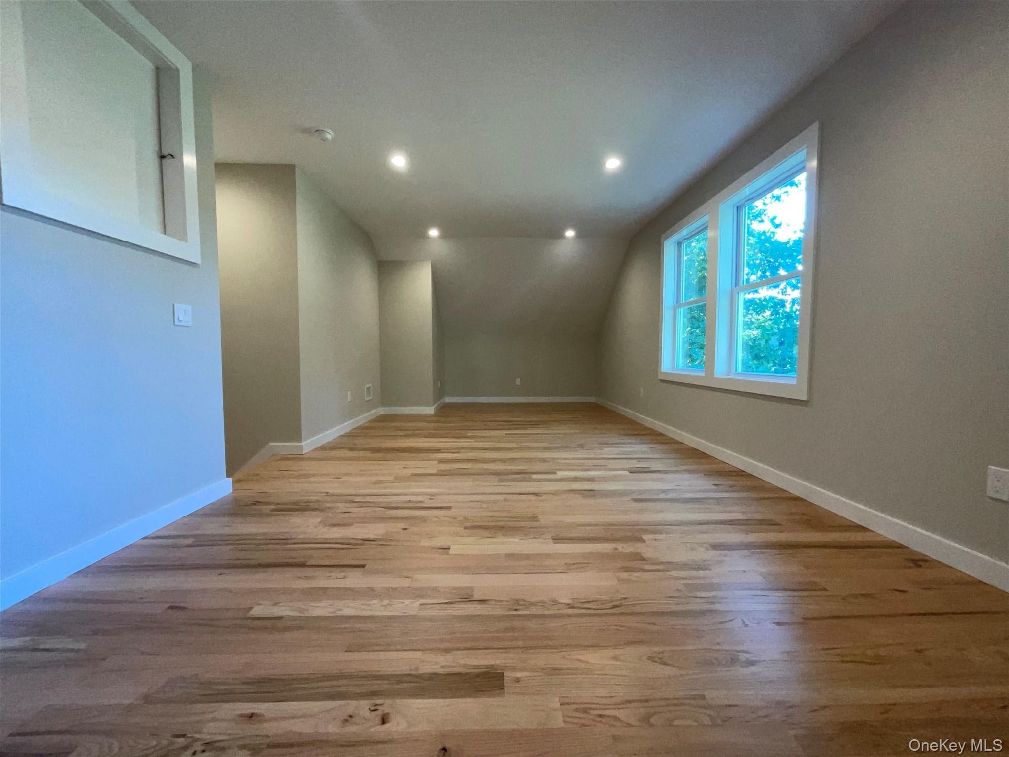 186 Huguenot Drive thumbnail 12