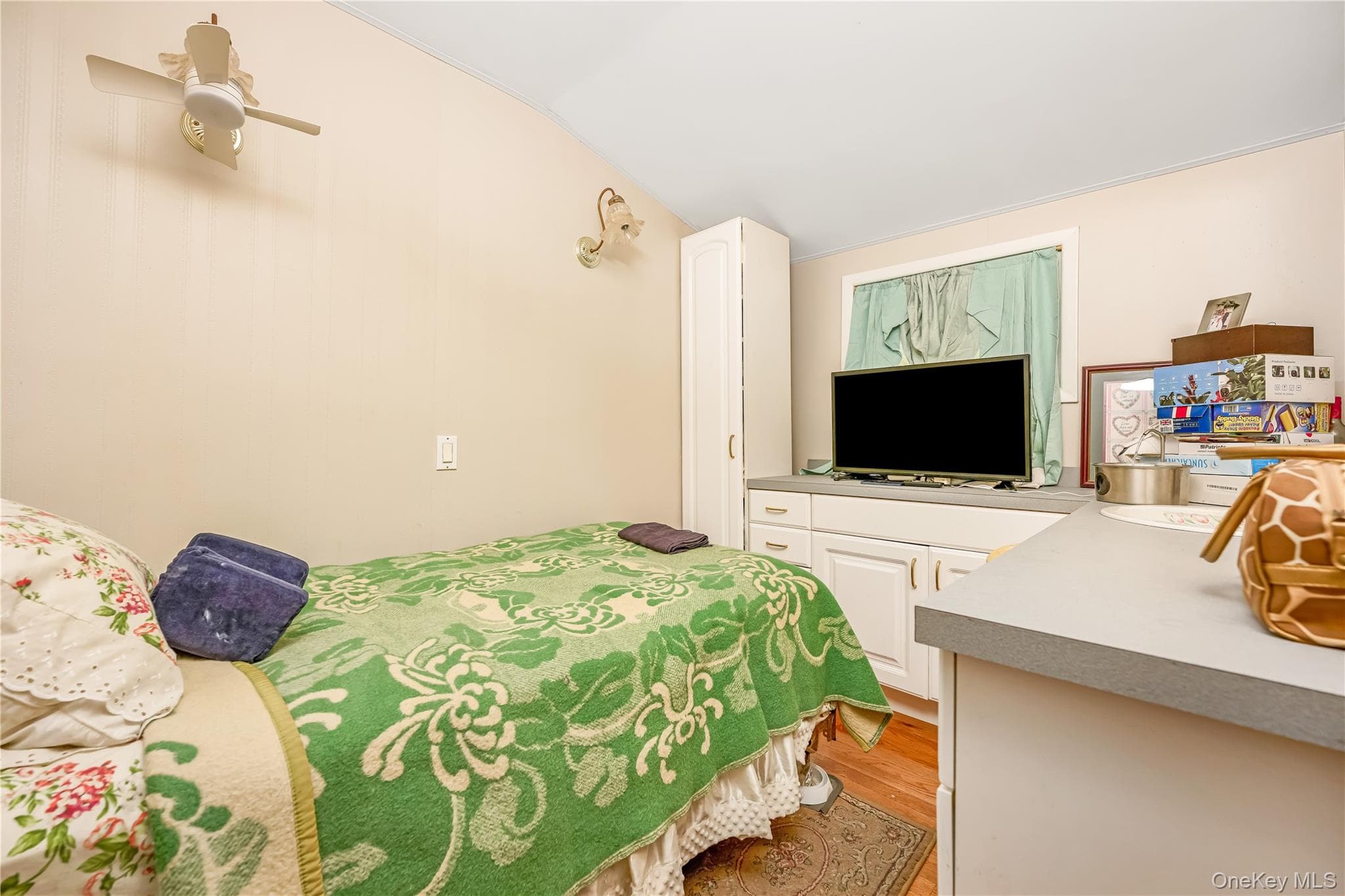 407 Sheridan Boulevard thumbnail 15