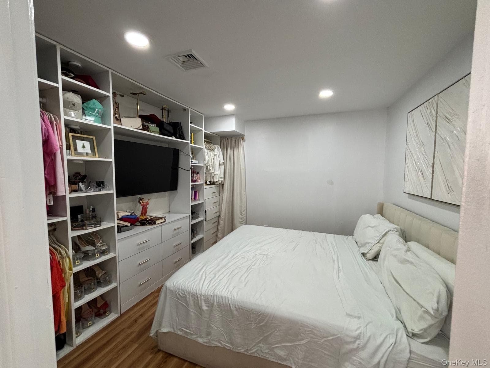93 Peters Avenue thumbnail 14