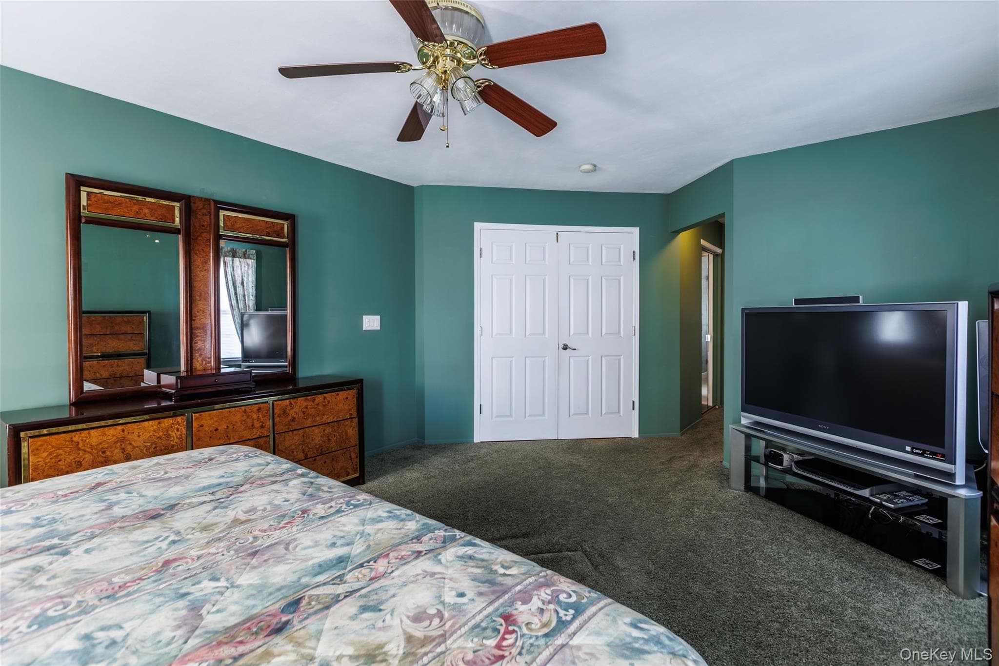619 Spring Lake Drive thumbnail 16