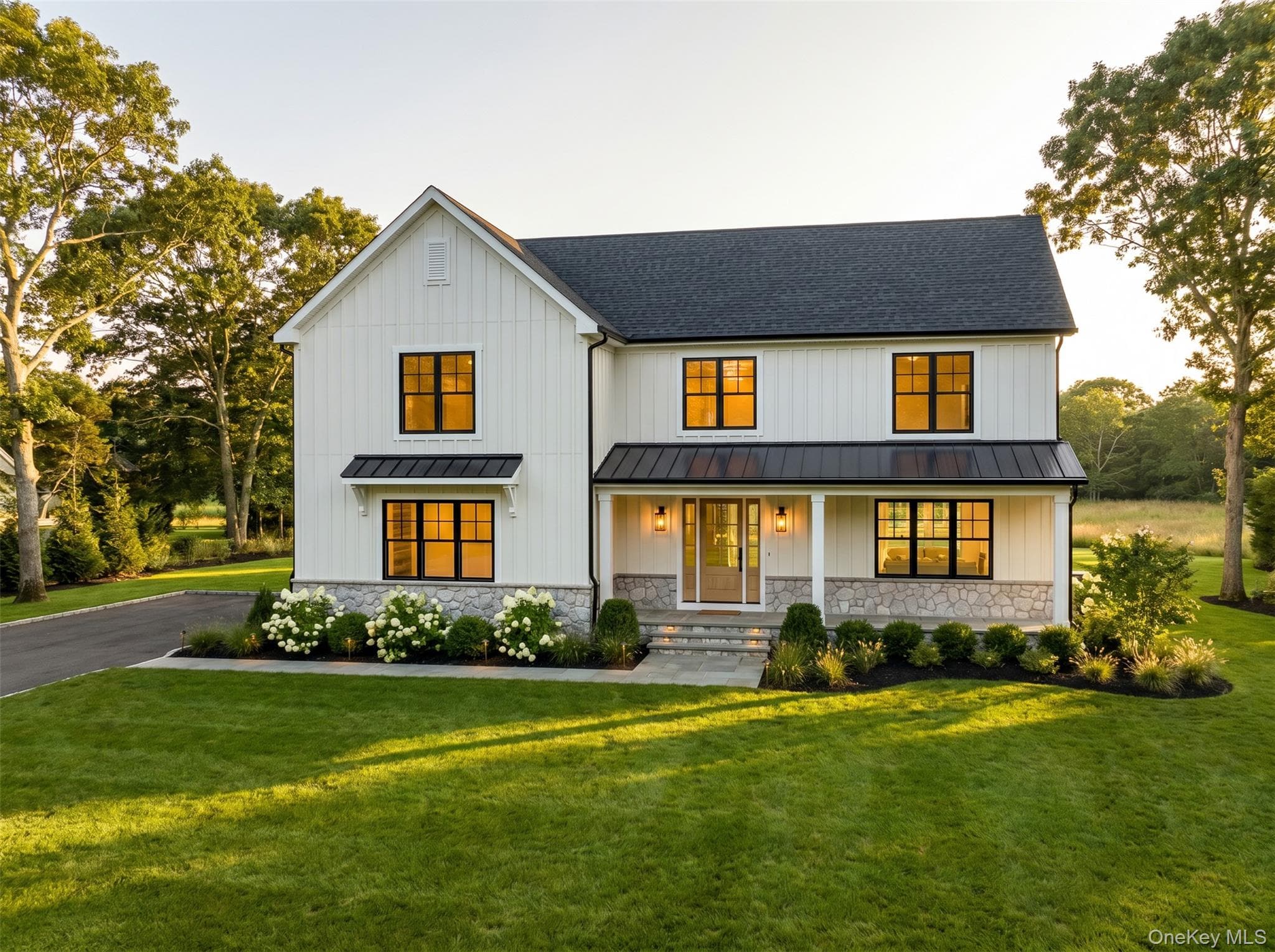 2 N/c Aspen Run, East Moriches