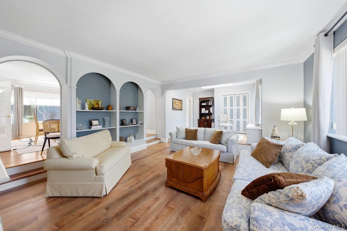 121 Newport Road thumbnail 19