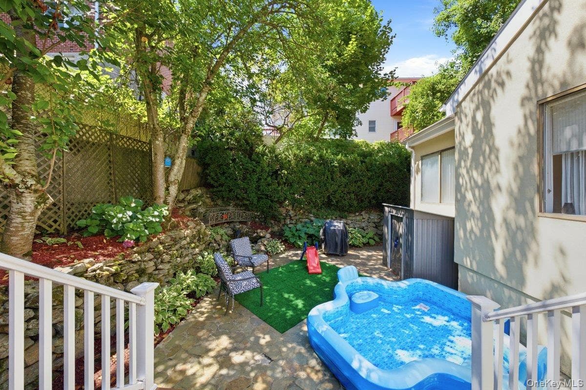 121 Newport Road thumbnail 48