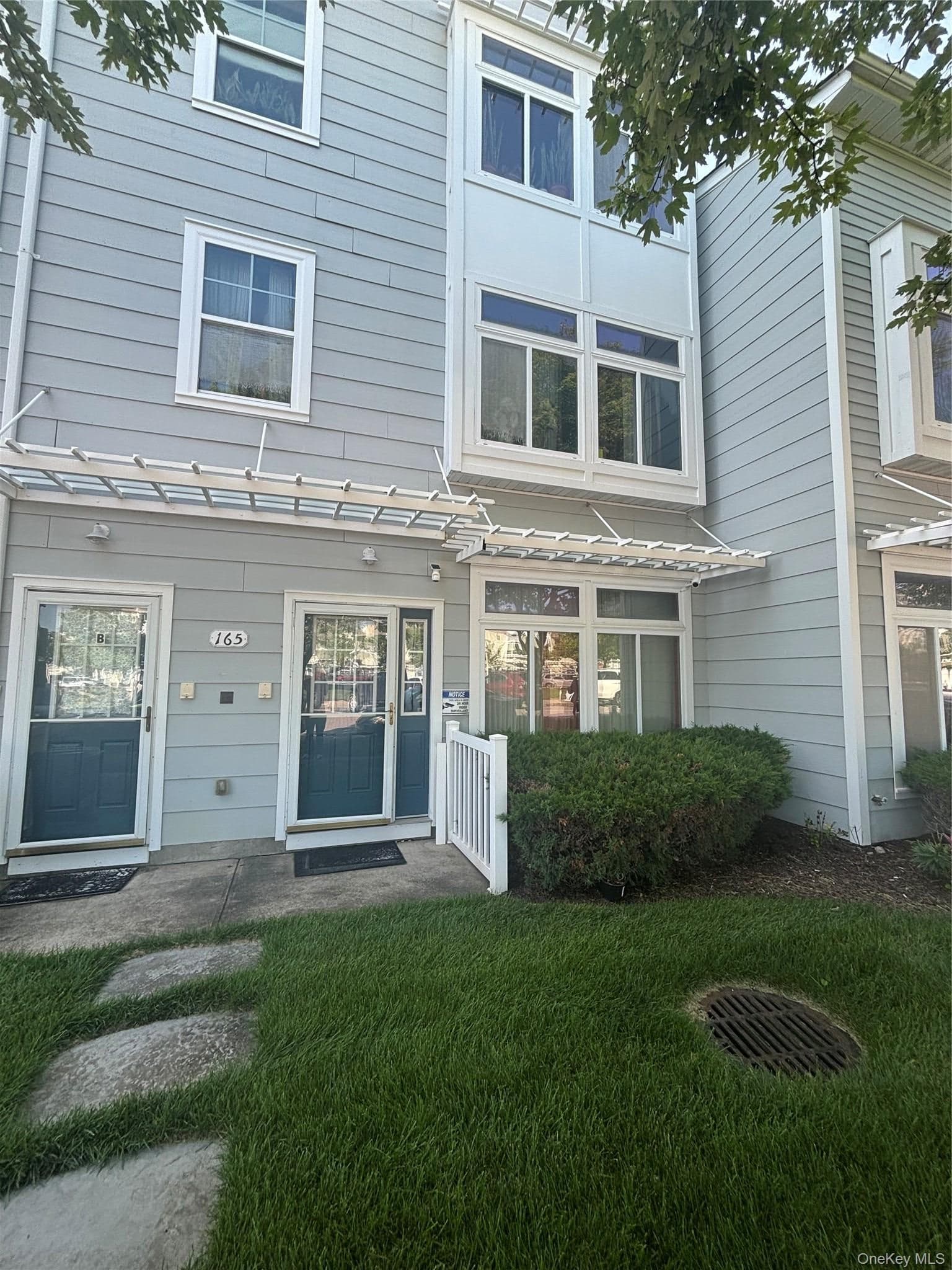 165 Commodore Circle, Arverne