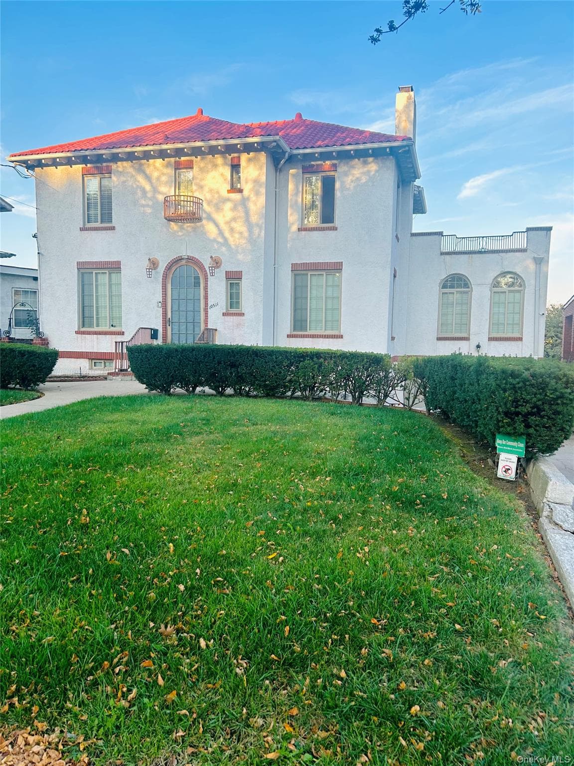 10511 Ditmars Boulevard, East Elmhurst