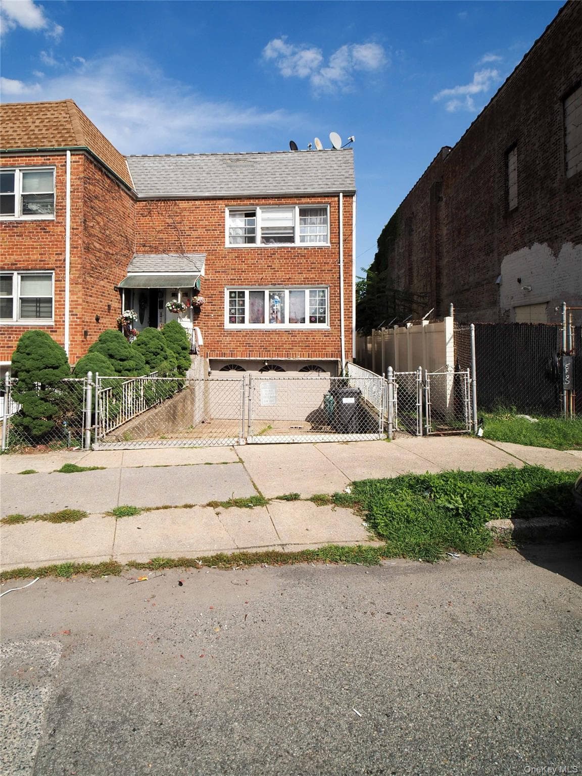 10343 Woodhaven Boulevard photo 1