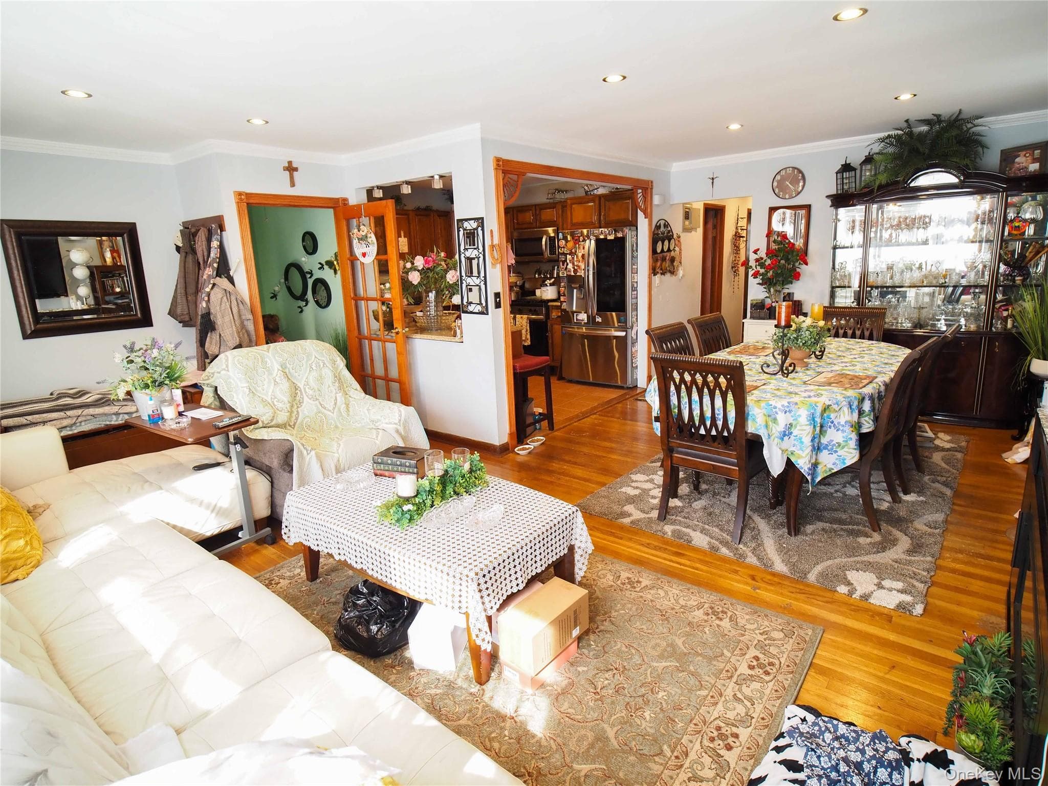 10343 Woodhaven Boulevard thumbnail 5