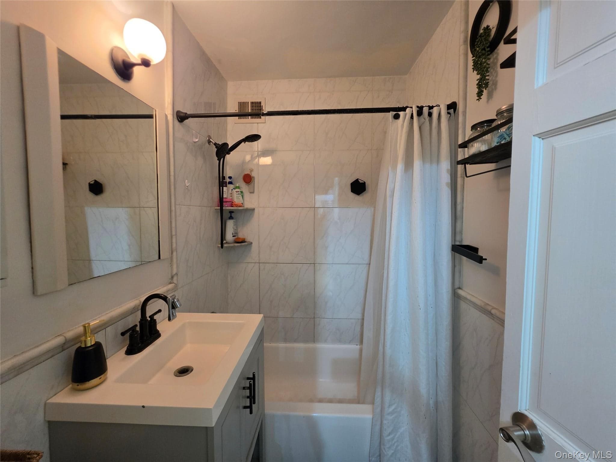 875 Morrison Avenue Unit: #1B thumbnail 29