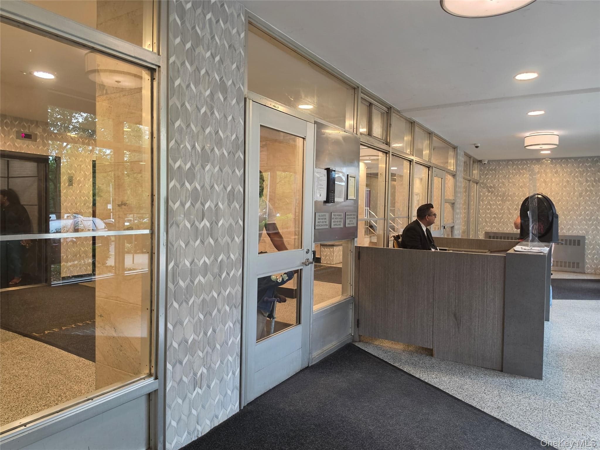 875 Morrison Avenue Unit: #1B thumbnail 3