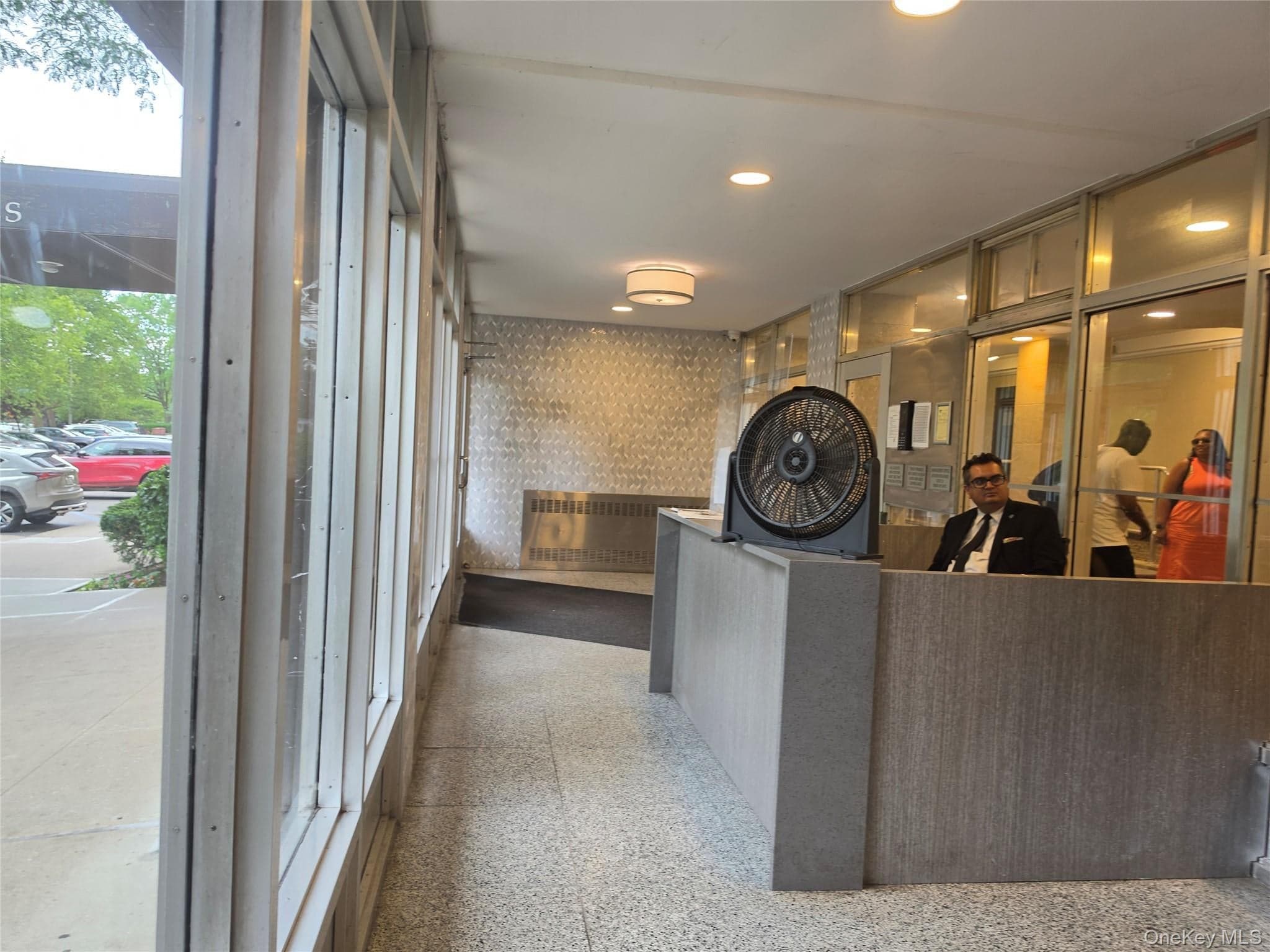 875 Morrison Avenue Unit: #1B thumbnail 4