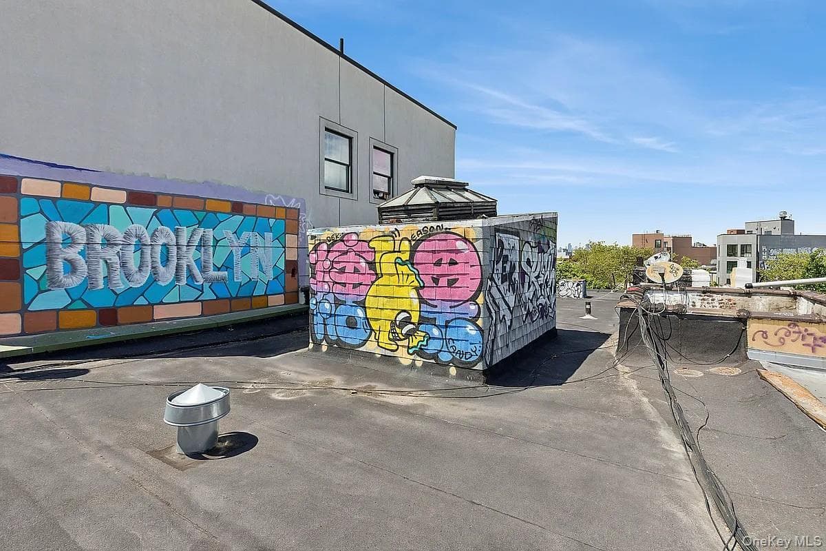 381 Sumpter Street thumbnail 2