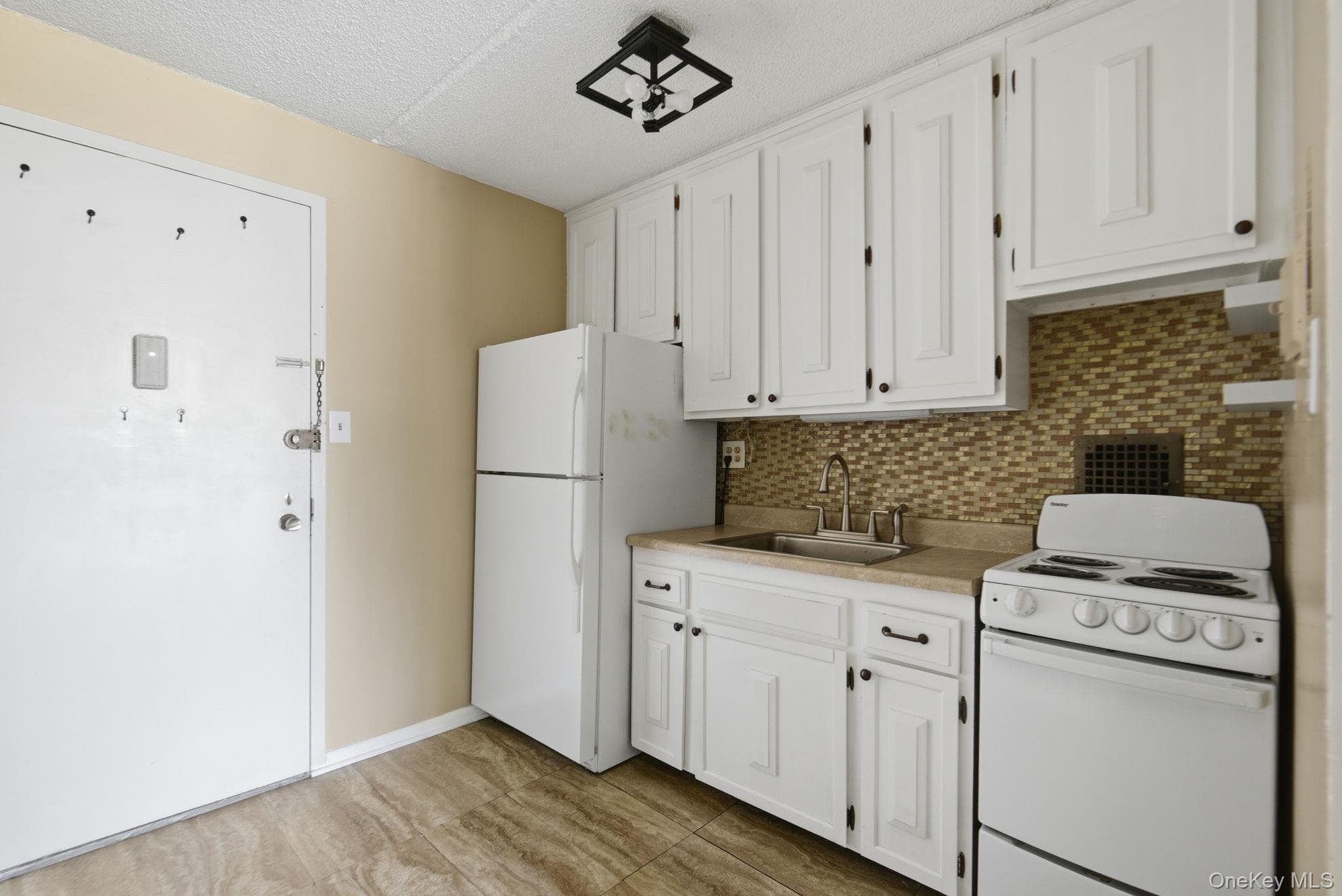 160 Academy Street Unit: 3P thumbnail 8