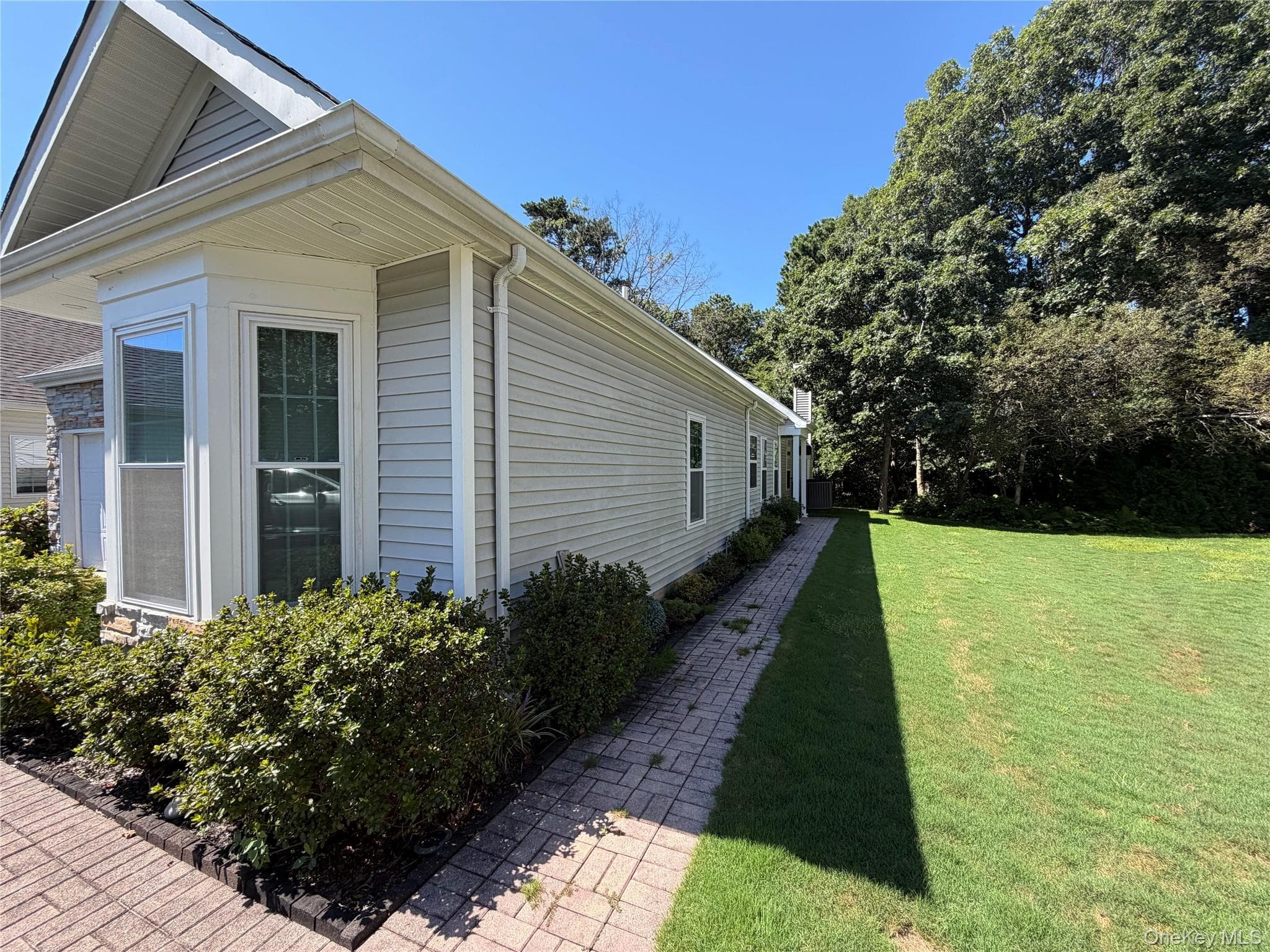 7 Sagaponack Court thumbnail 10