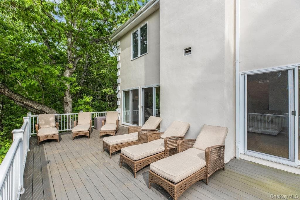 3645 Soundview Avenue thumbnail 22