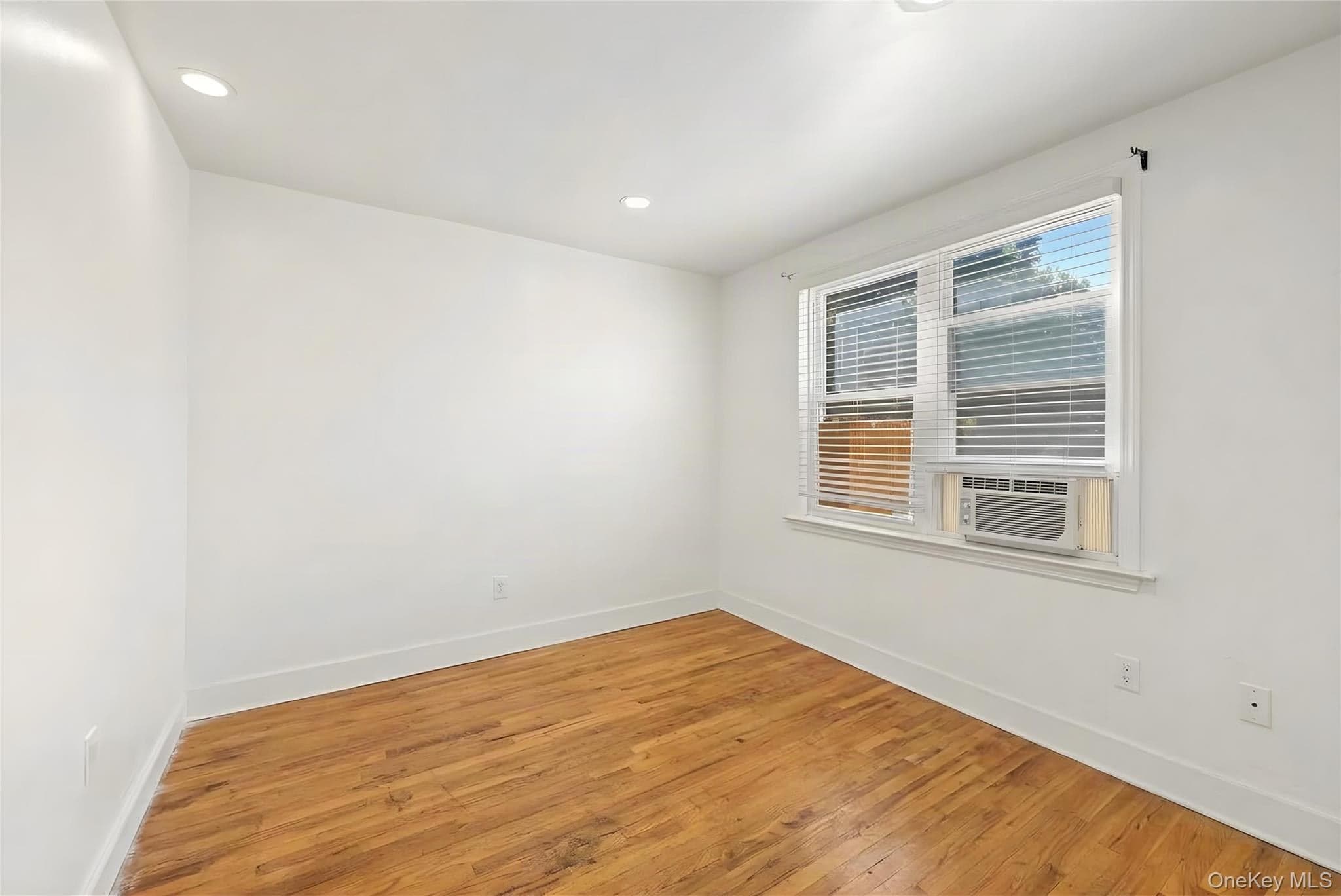 3312 Paulding Avenue Unit: A thumbnail 7
