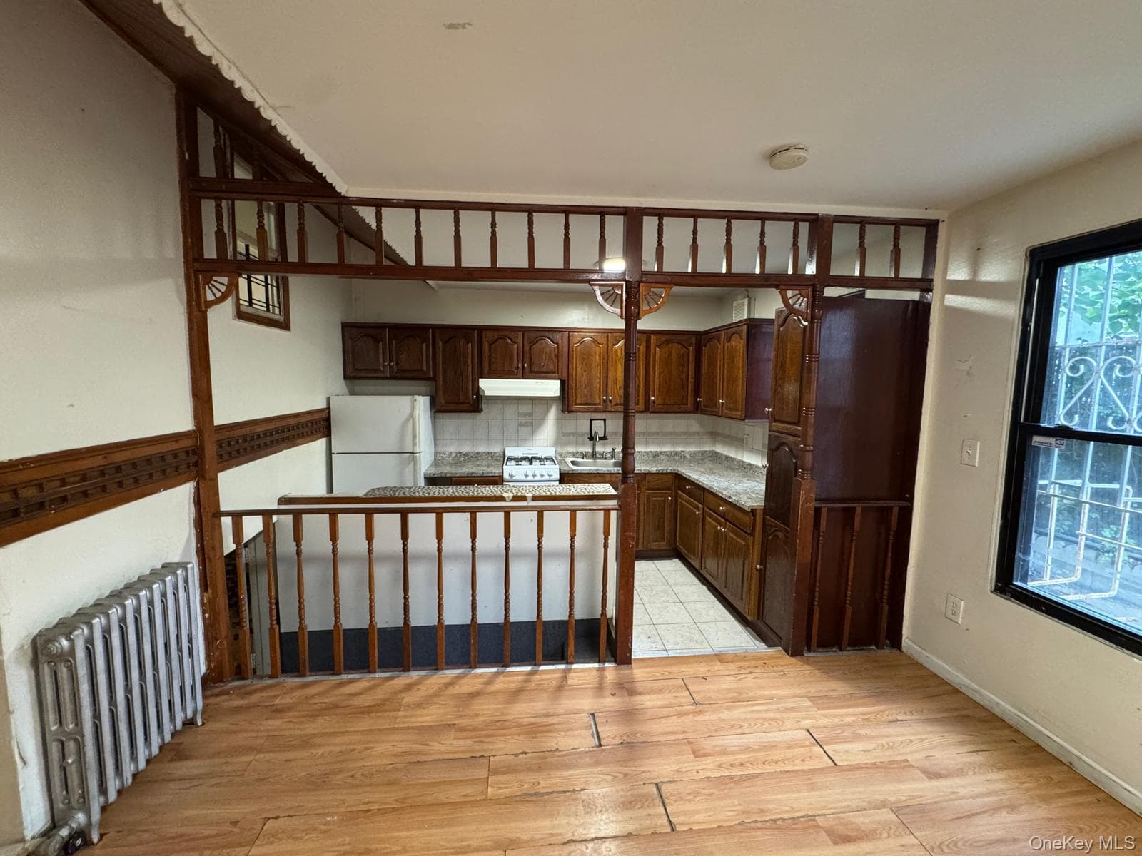 590 Elton Street thumbnail 9