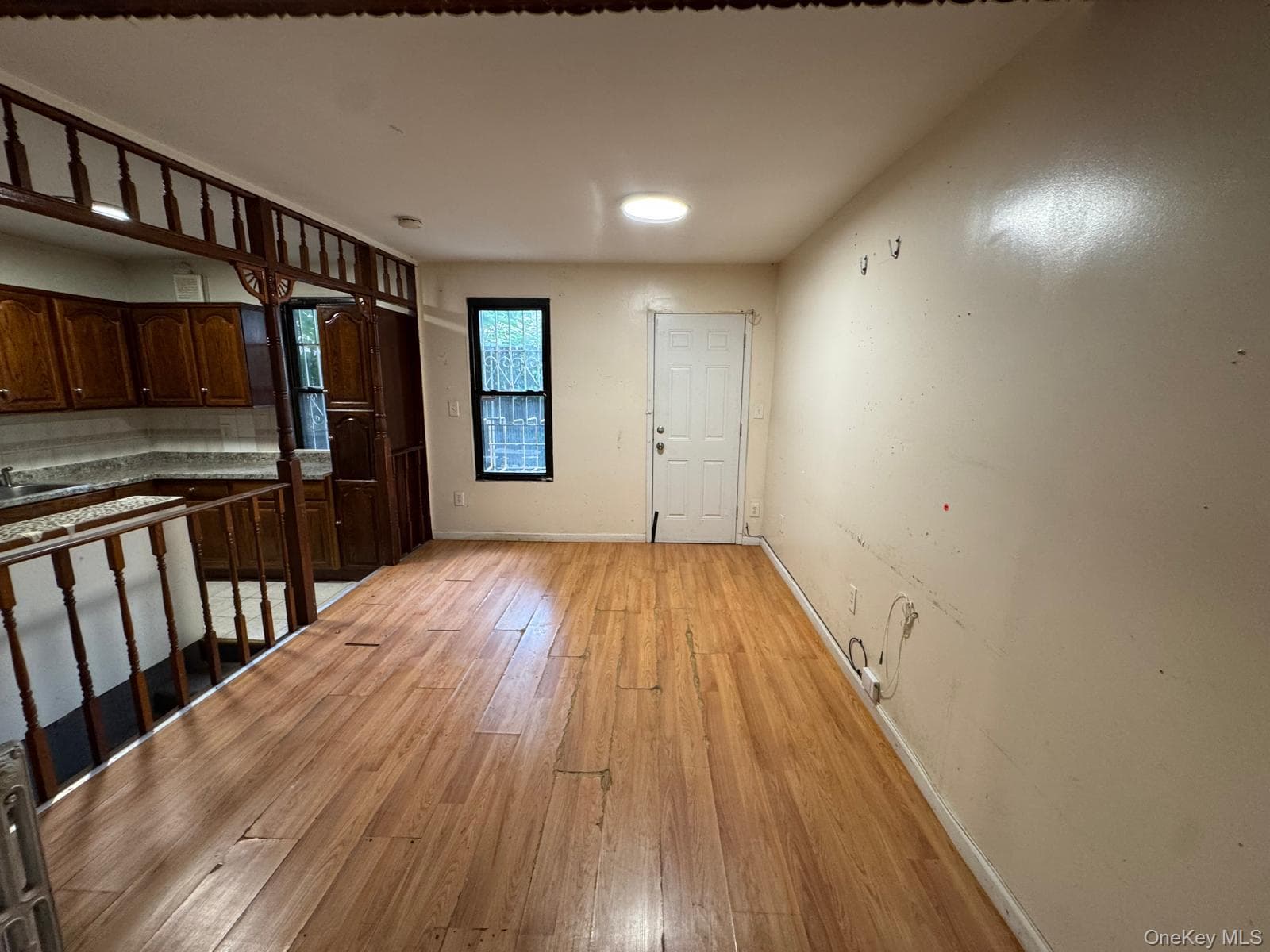 590 Elton Street thumbnail 11