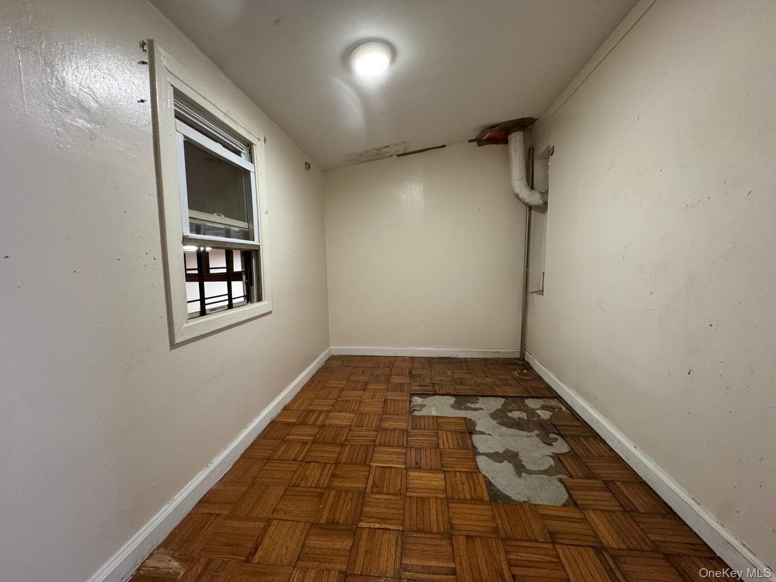 590 Elton Street thumbnail 17