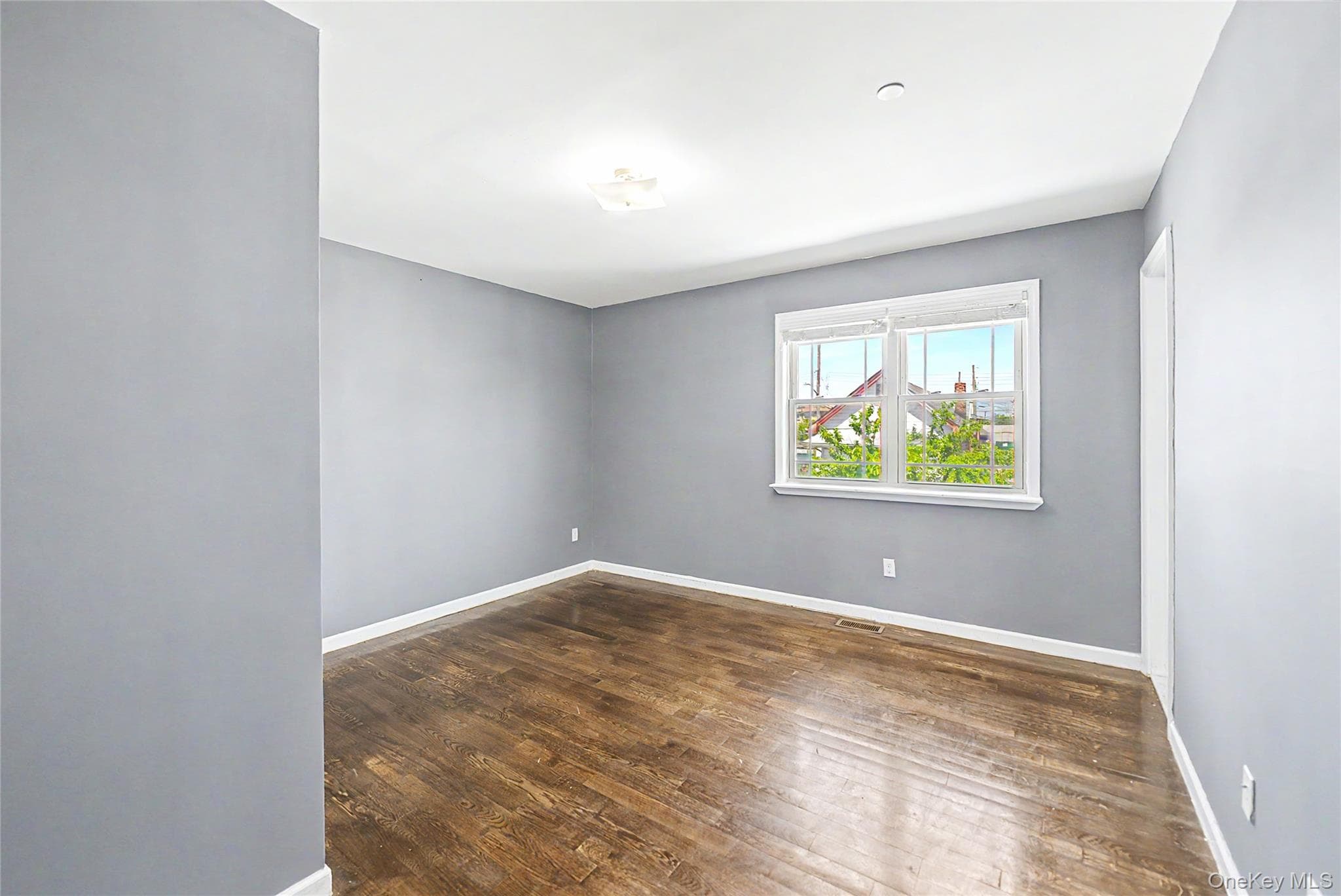 10205 Davenport Court thumbnail 14