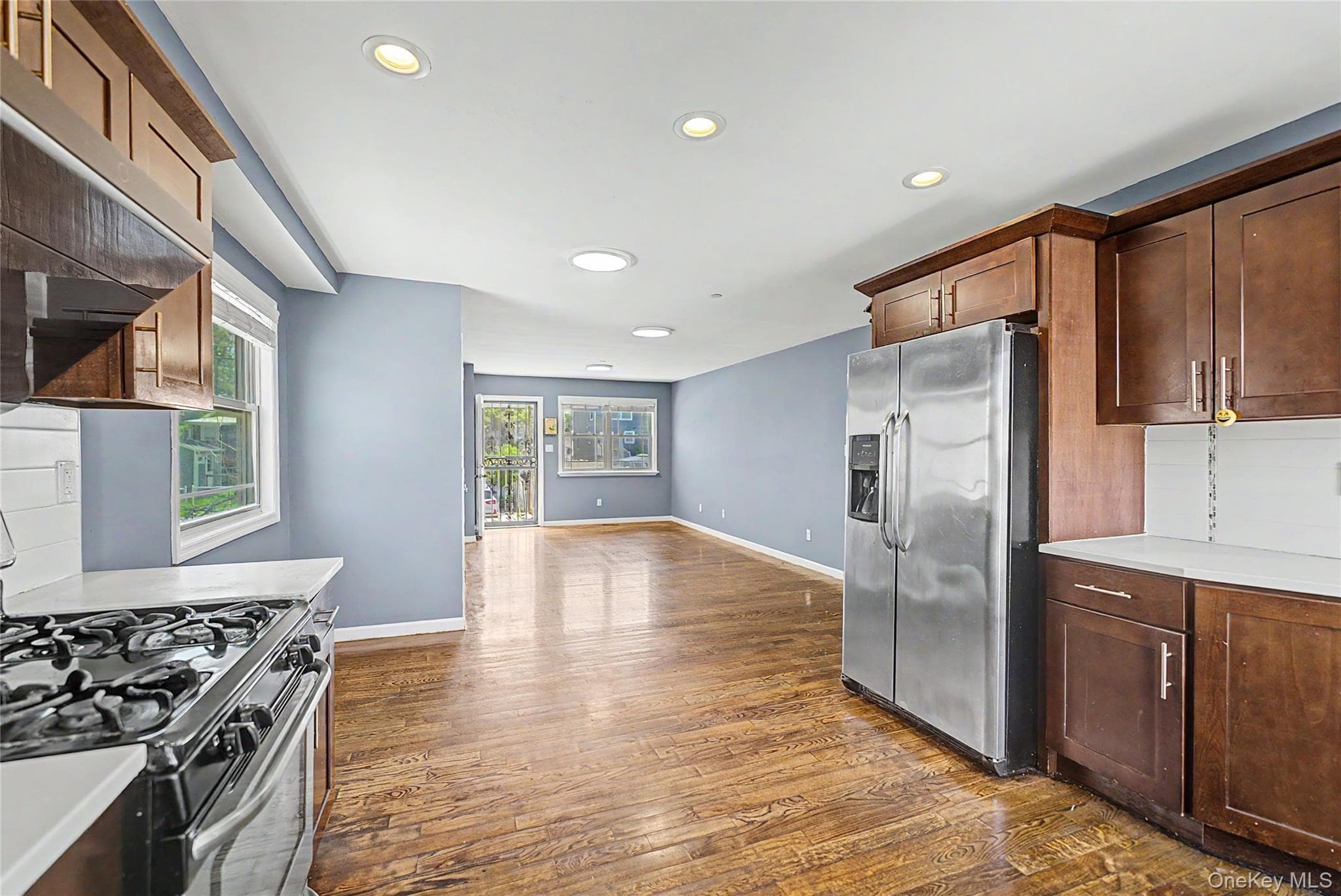 10205 Davenport Court thumbnail 11