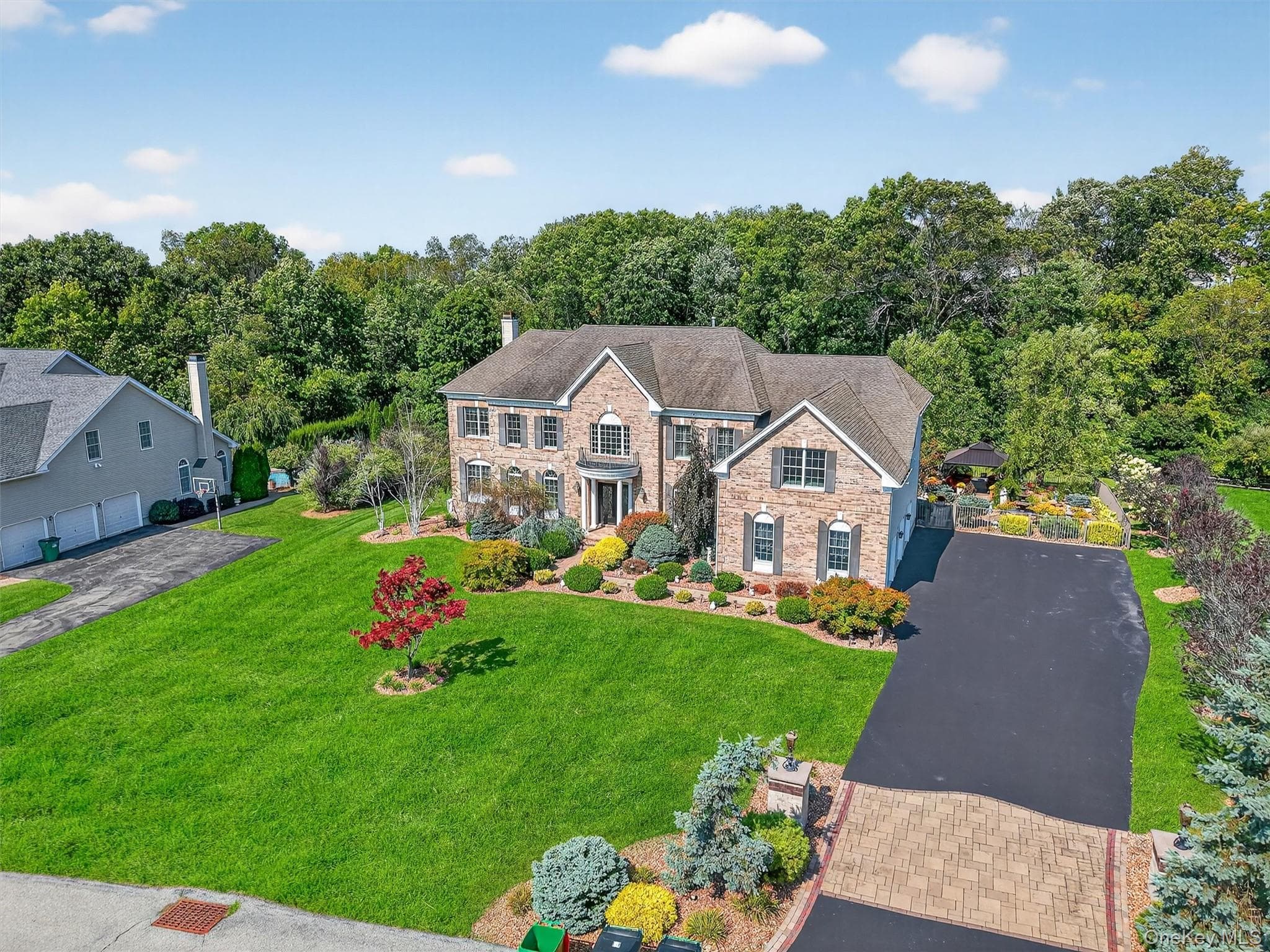 144 Shamrock Hills Drive photo 1
