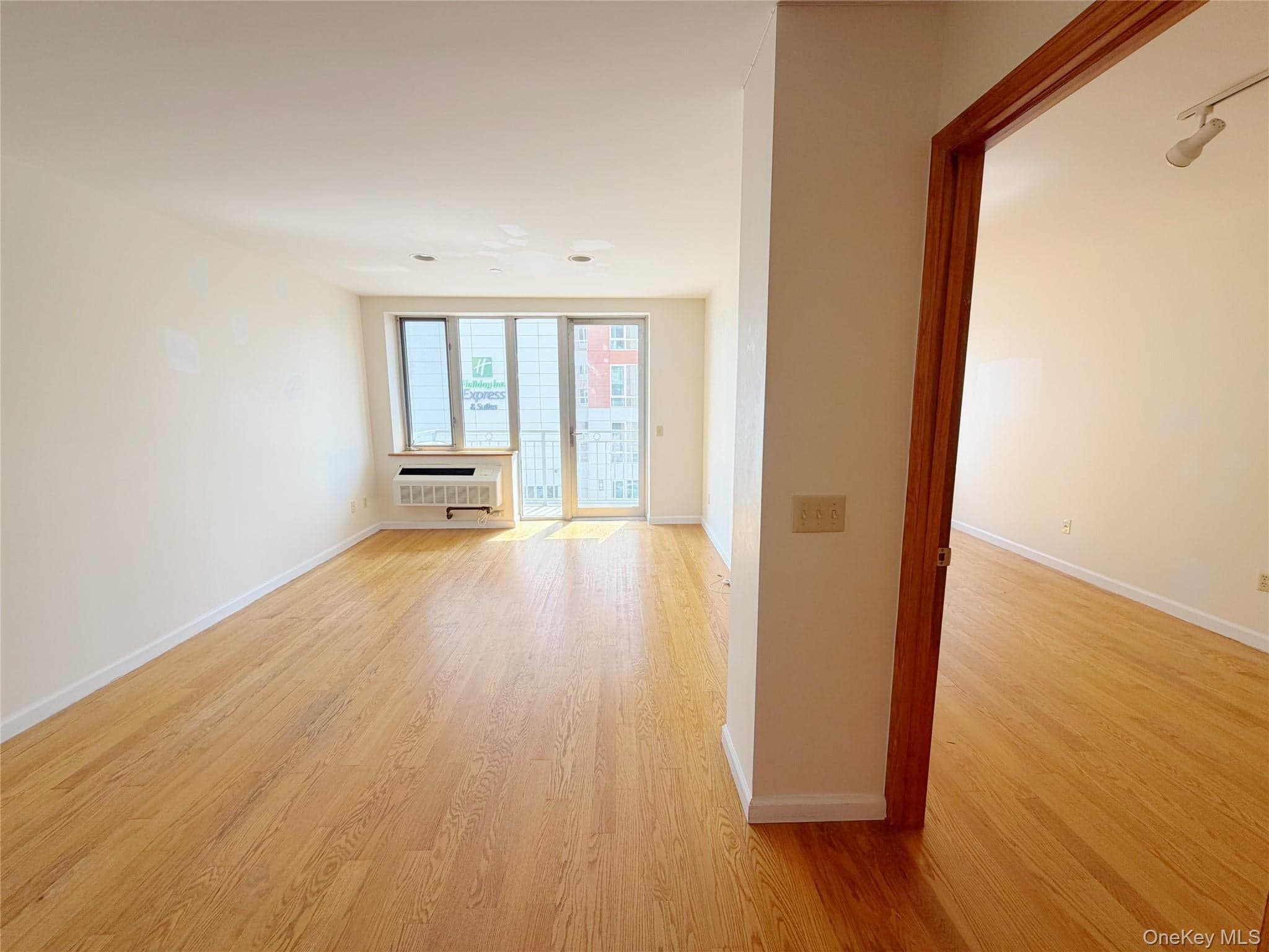6314 Queens Boulevard Unit: 3E thumbnail 4