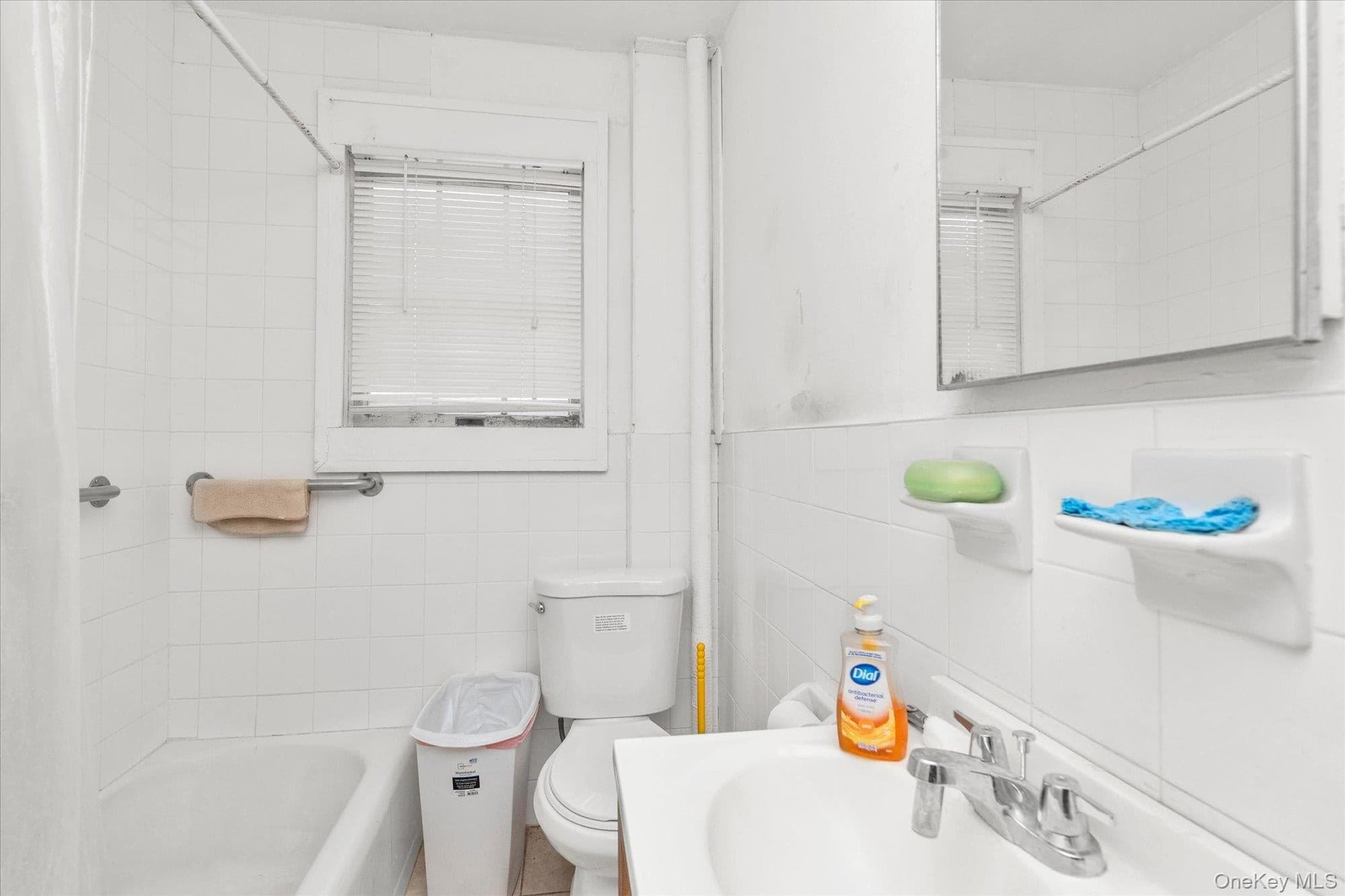 343 Roslyn Avenue thumbnail 5