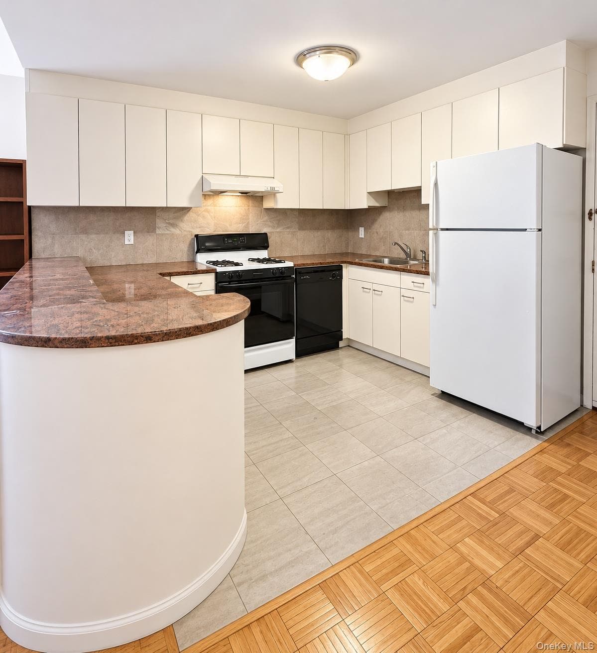13347 Sanford Avenue Unit: 8E thumbnail 2