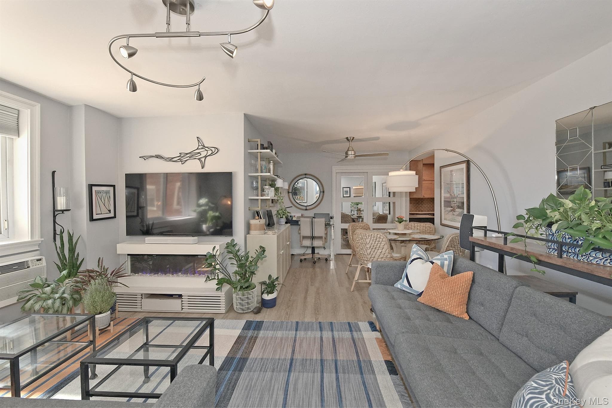 370 W Broadway Unit: 1A thumbnail 17