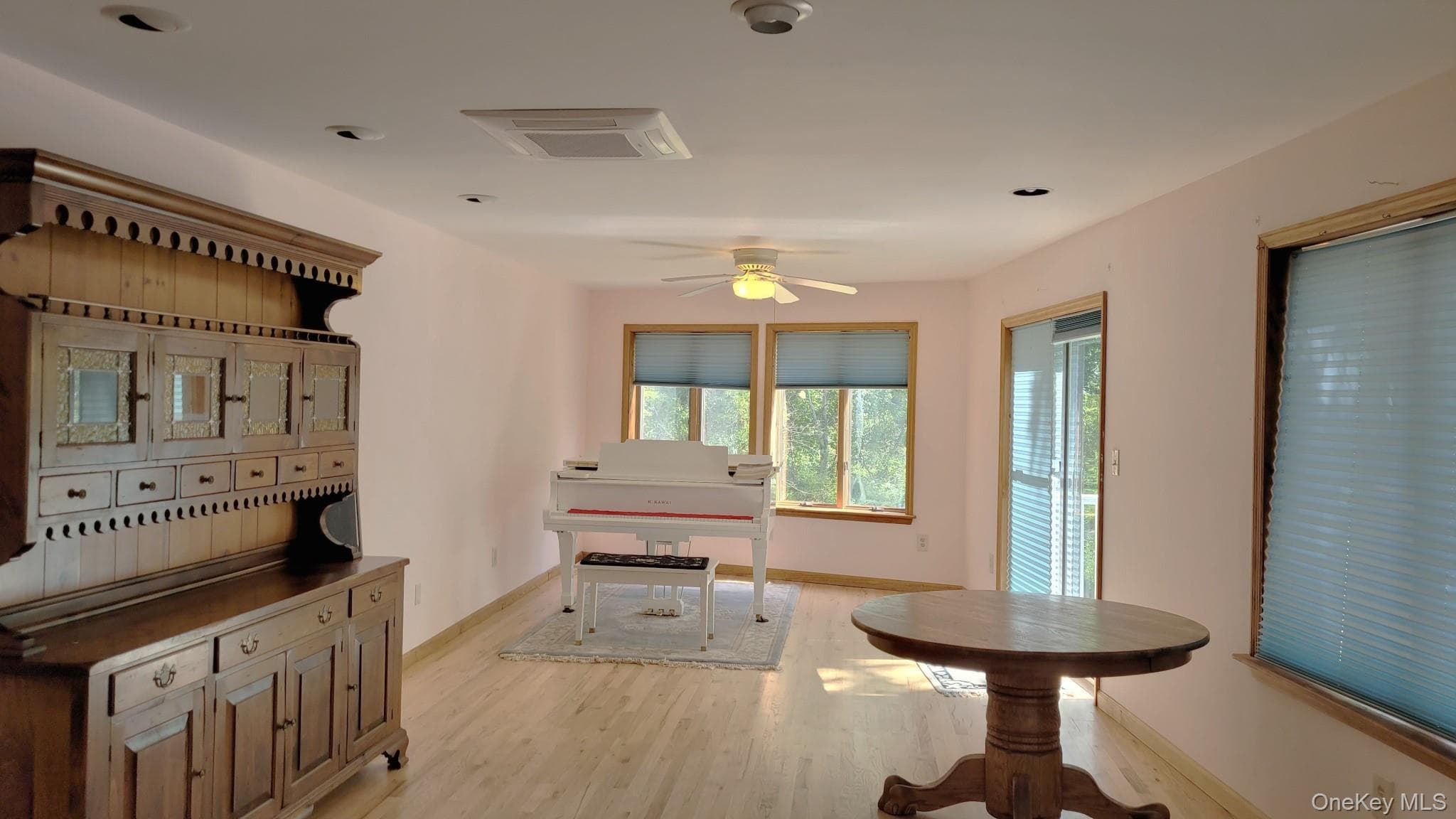 13 Waters Drive thumbnail 5
