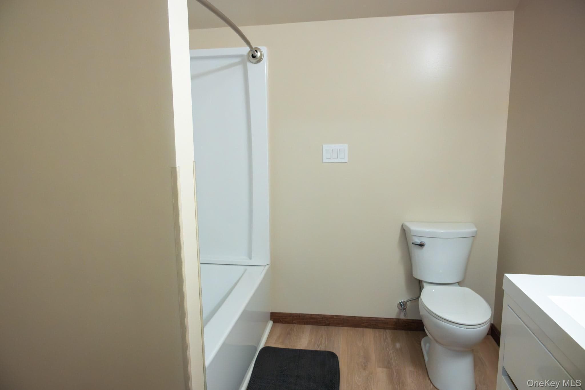 13 Waters Drive thumbnail 16