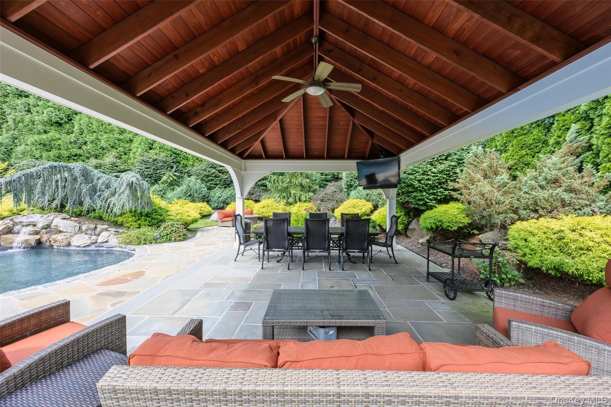 10 Meadow Glen Road thumbnail 47
